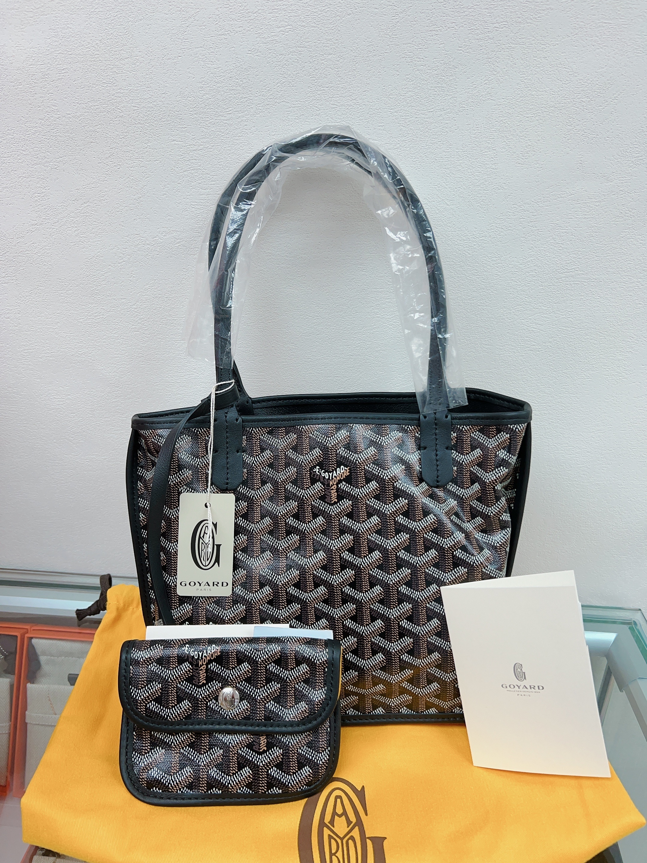 *Brand New* Goyard anjou mini tote bag (black)
