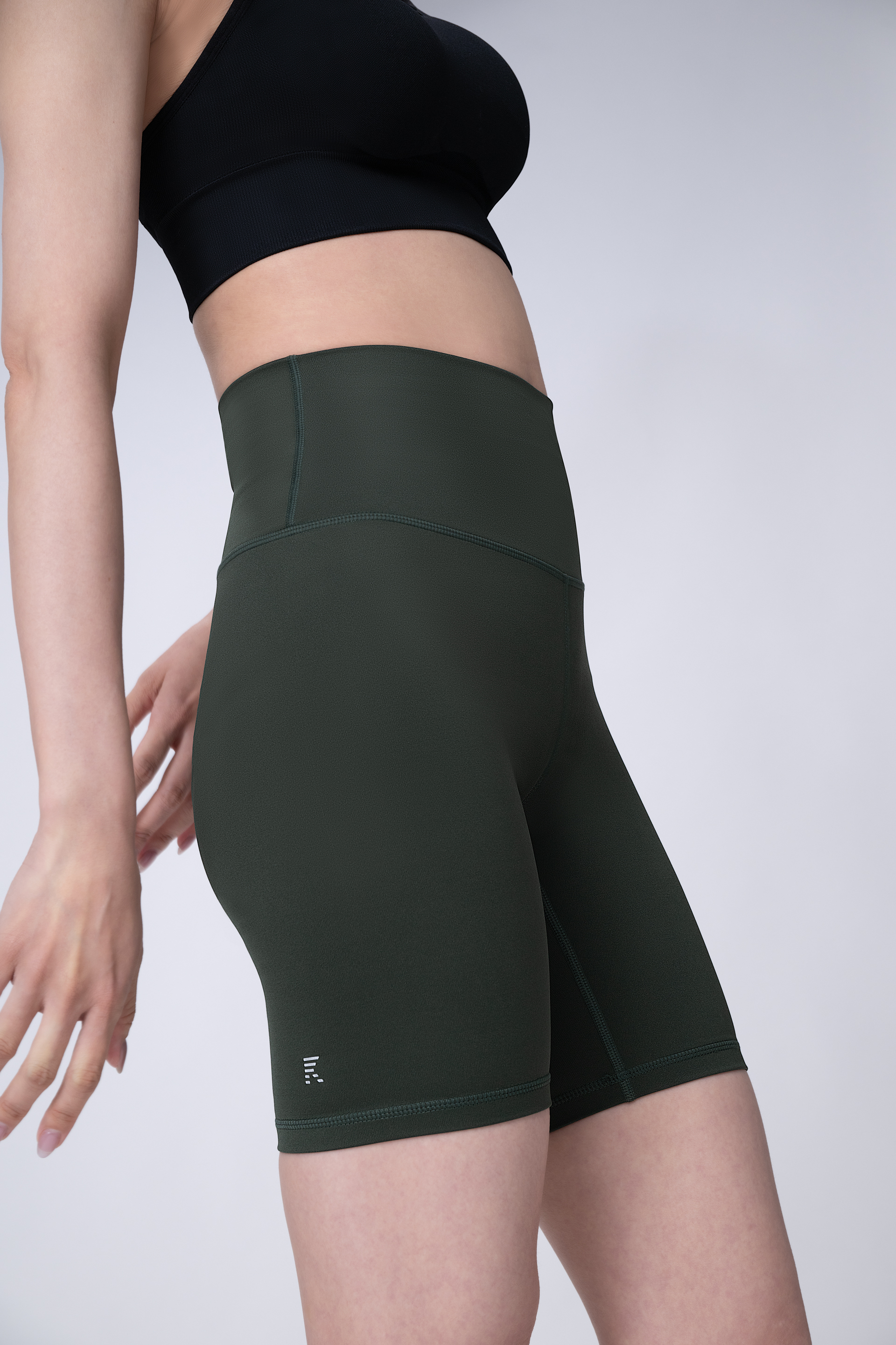 七吋長緊身短褲 橄欖綠色
