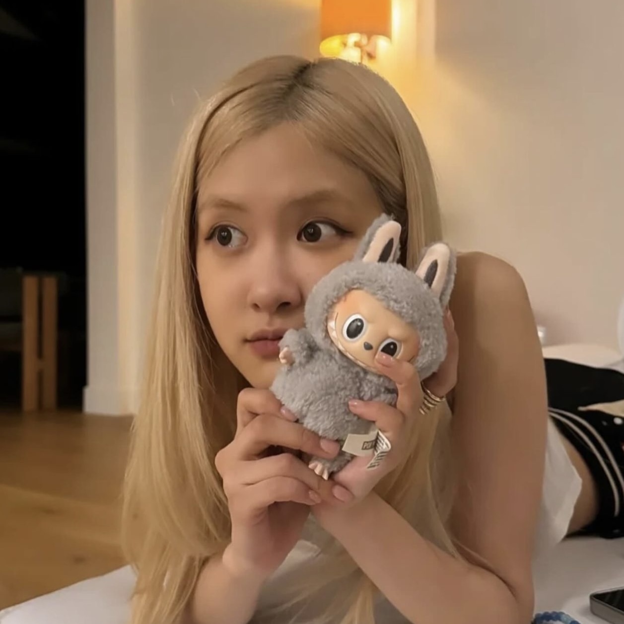 【預購】POP MART LABUBU 心動馬卡龍 鑰匙圈娃娃