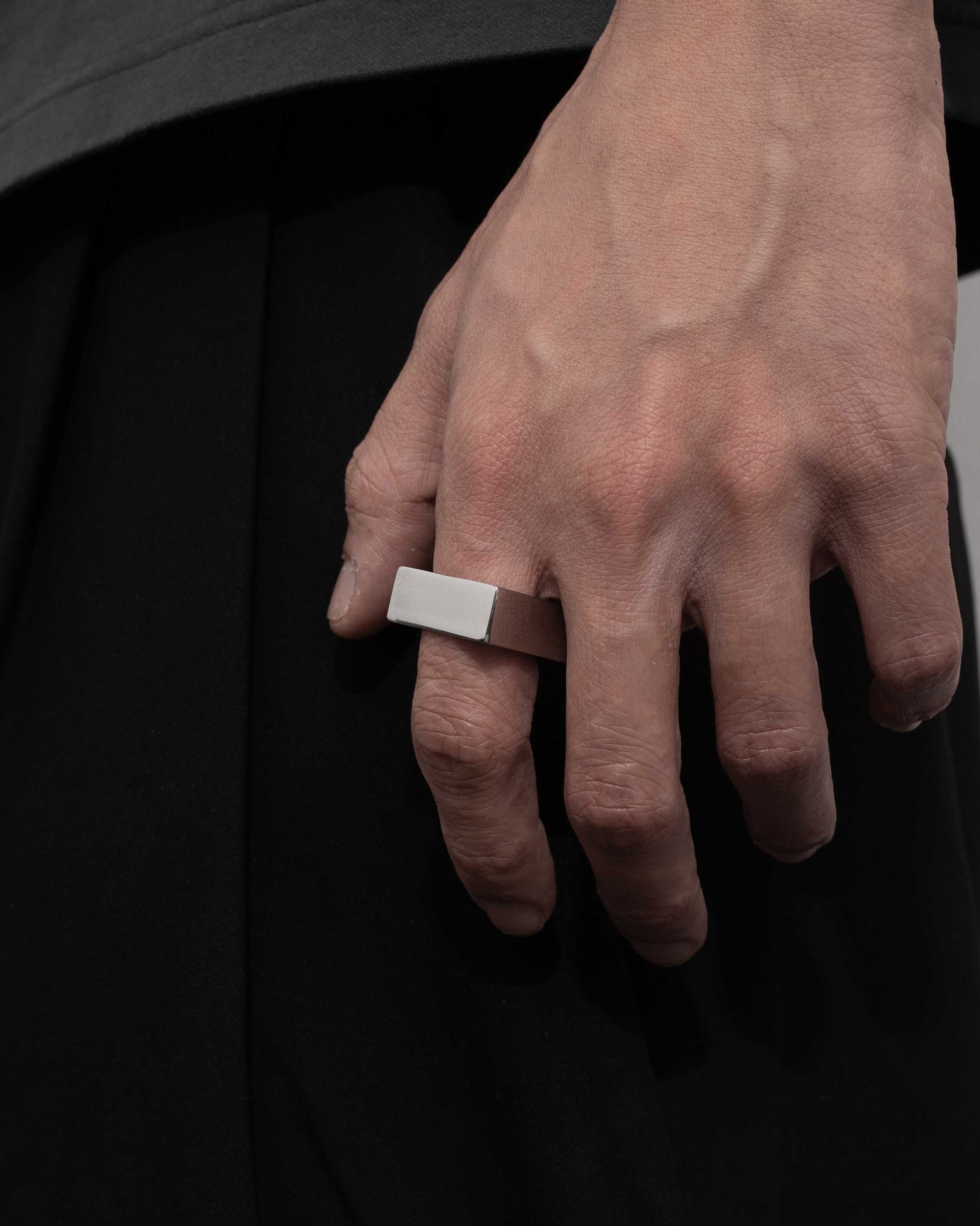 RECOVERY 基本四方平面戒指 (亮銀)