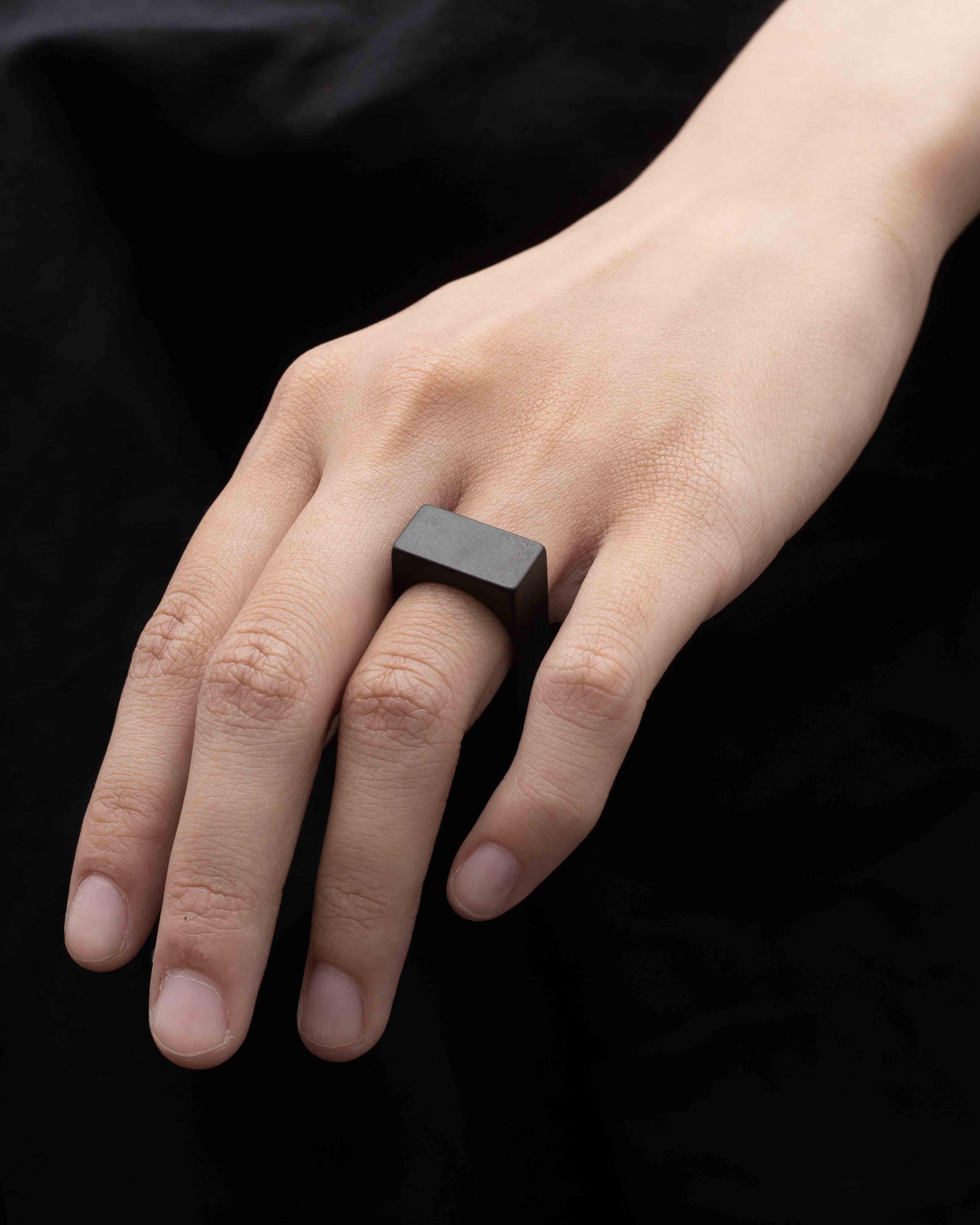 RECOVERY 基本長方平面戒指 (霧黑)