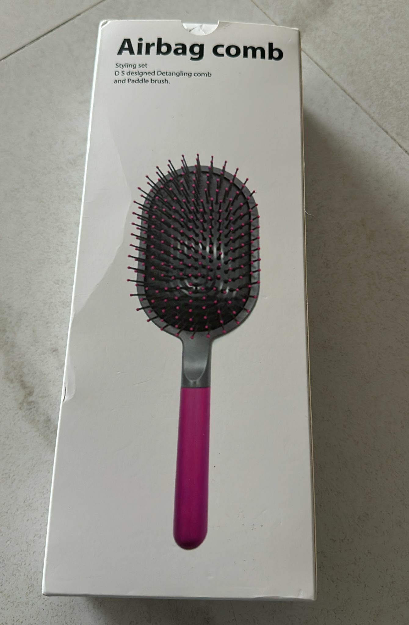 cc17004 hair comb  69/1 $119/2 $207/買3送一
