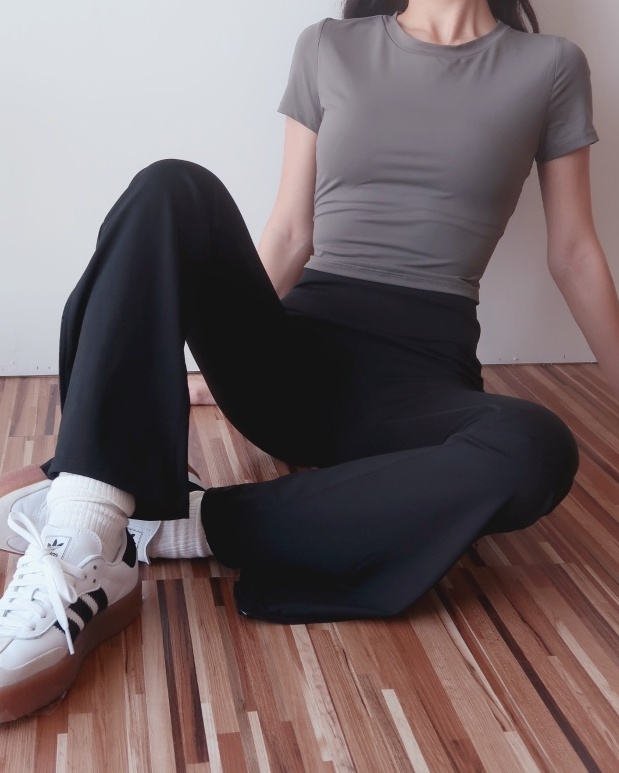 Infinity flare pants 腿超長拉鍊鯊魚喇叭褲 / 黑色