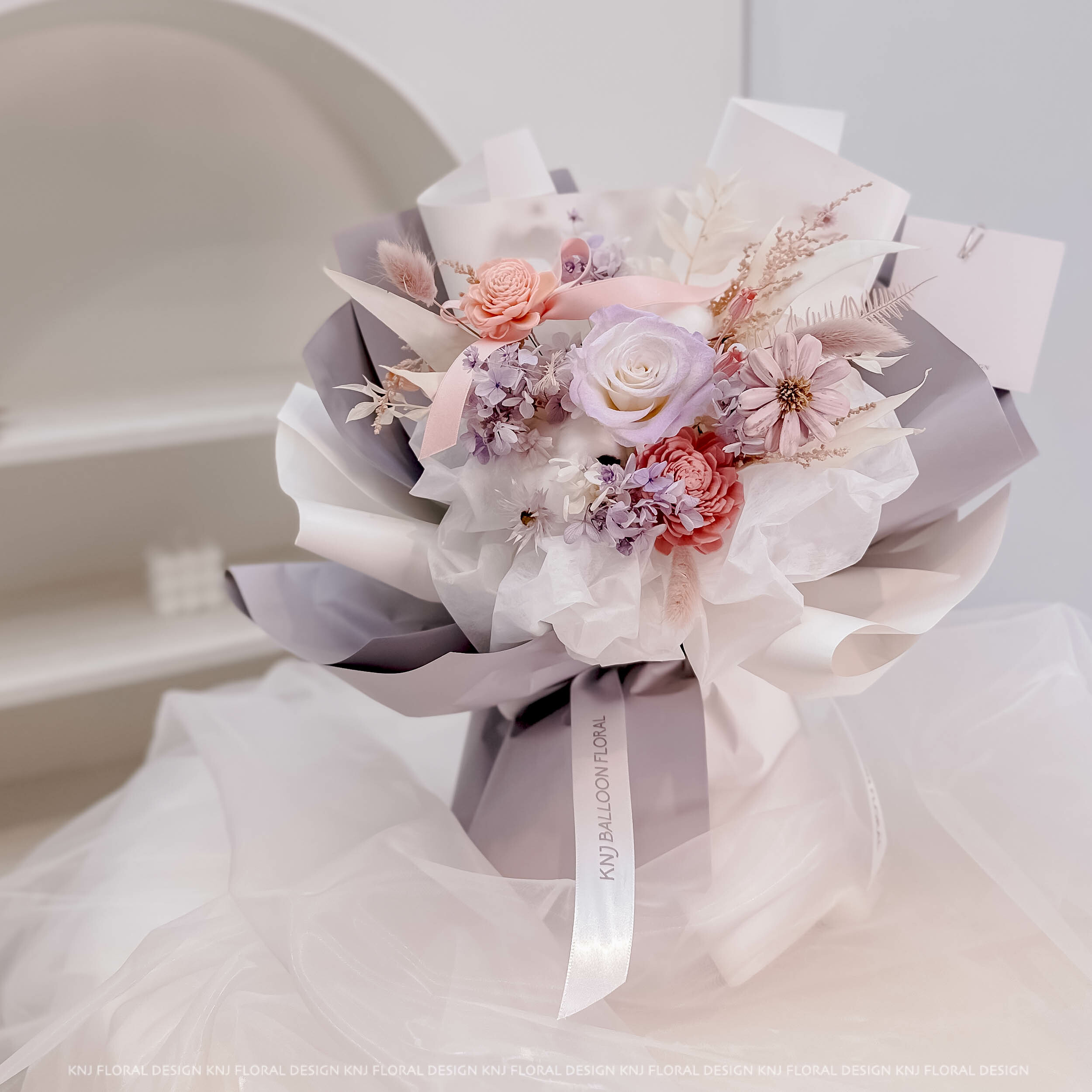 漸層霧紫永生玫瑰花束