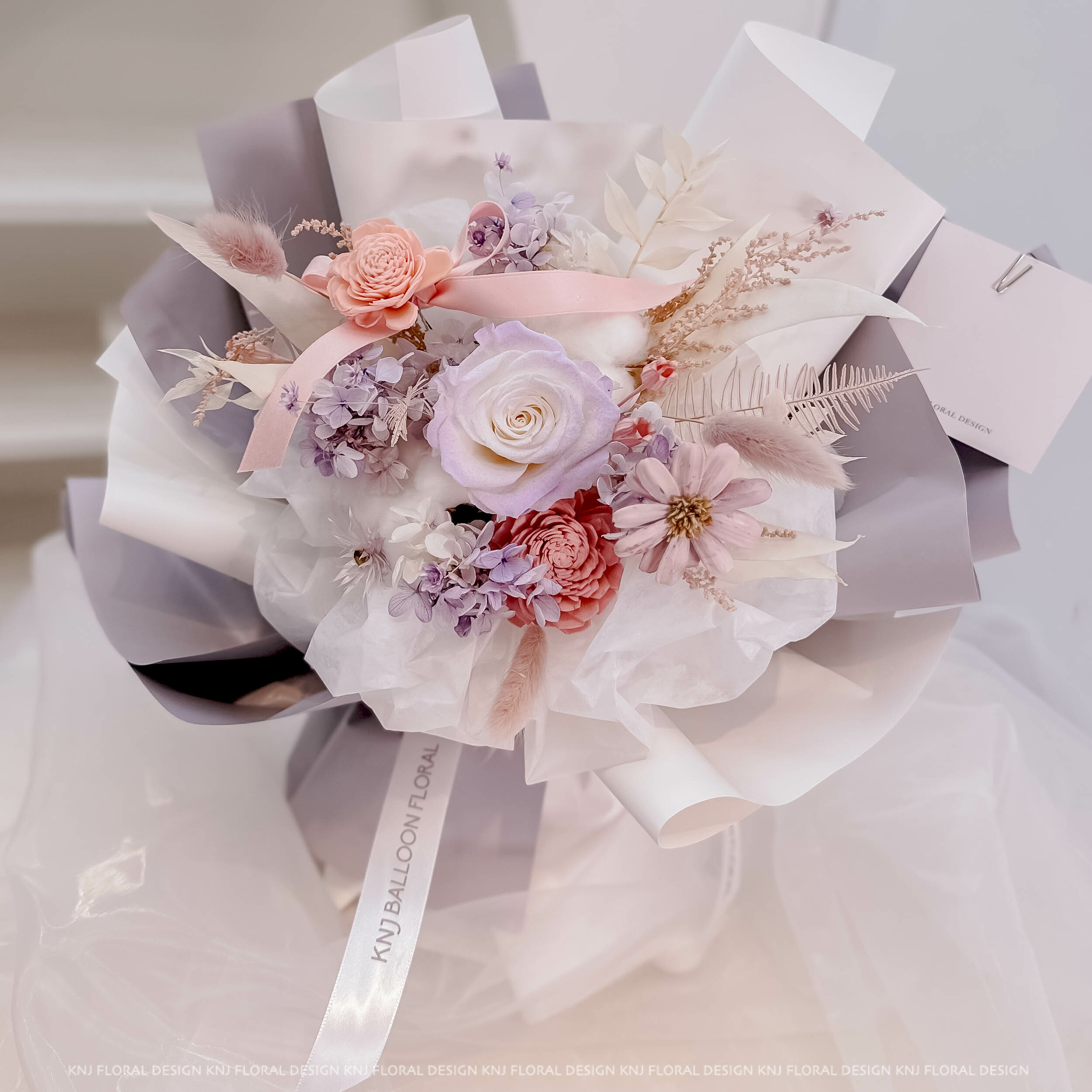 漸層霧紫永生玫瑰花束