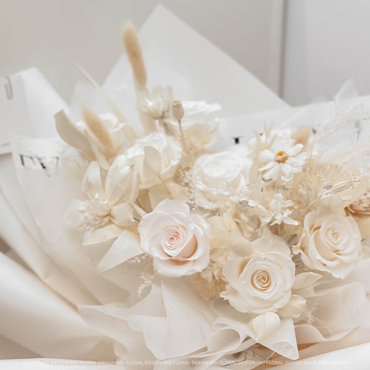 巨美系列/仙女白永生玫瑰花束