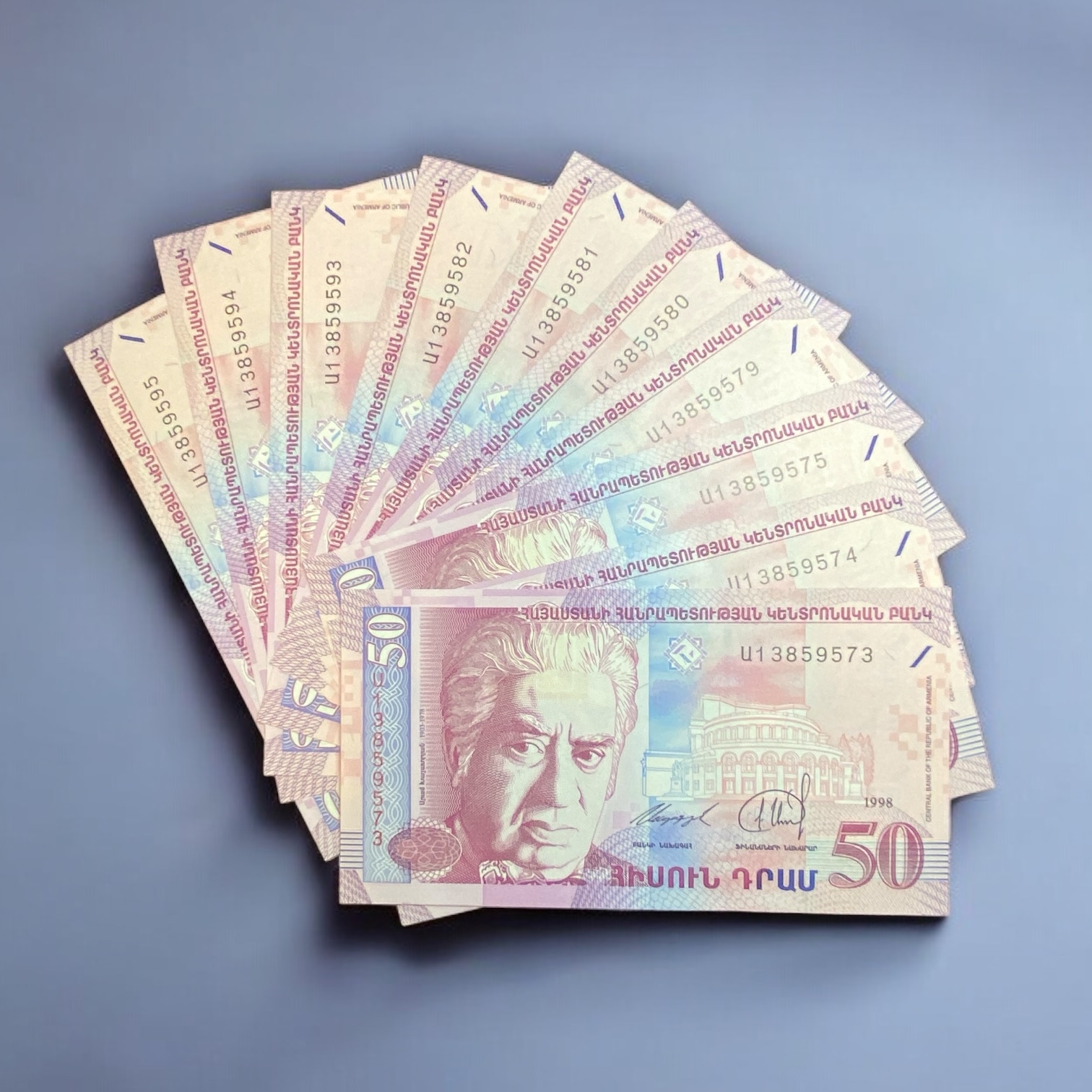 1998 Armenia 50 Dram 10 notes not consecutive numbers (UNC condition)