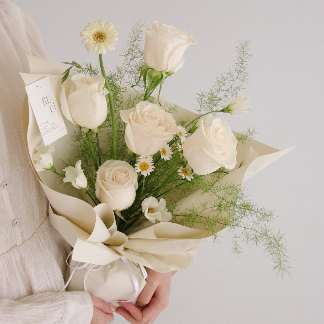 白色約定 純白玫瑰花束（此束有多款尺寸可選）