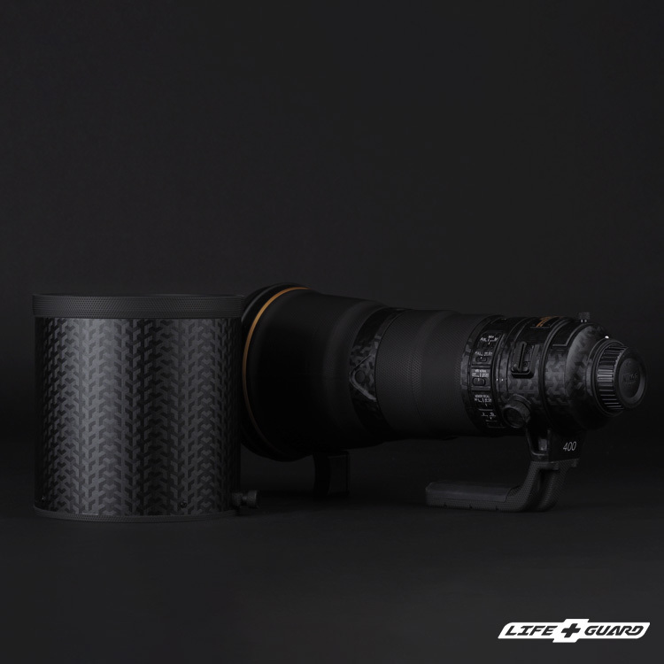 箭影黑貼膜質感特寫，LIFE+GUARD 設計風格