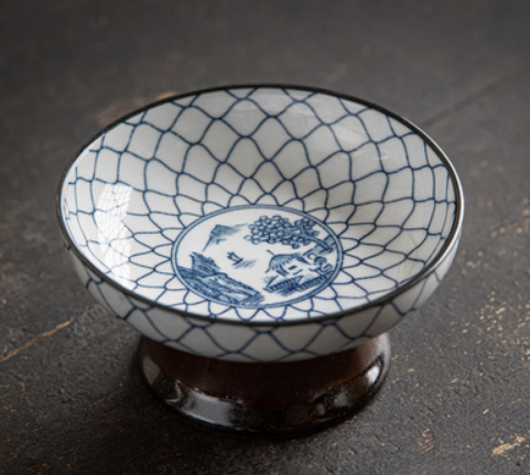 爆款迷你青花高腳茶點盤(山水人家)(尺寸:寬9CM*高4.3CM)