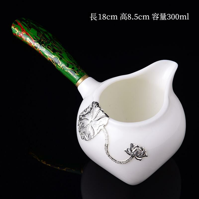 New high-end Japanese-style ceramic fair cup (08 white porcelain square fair cup - green handle)
