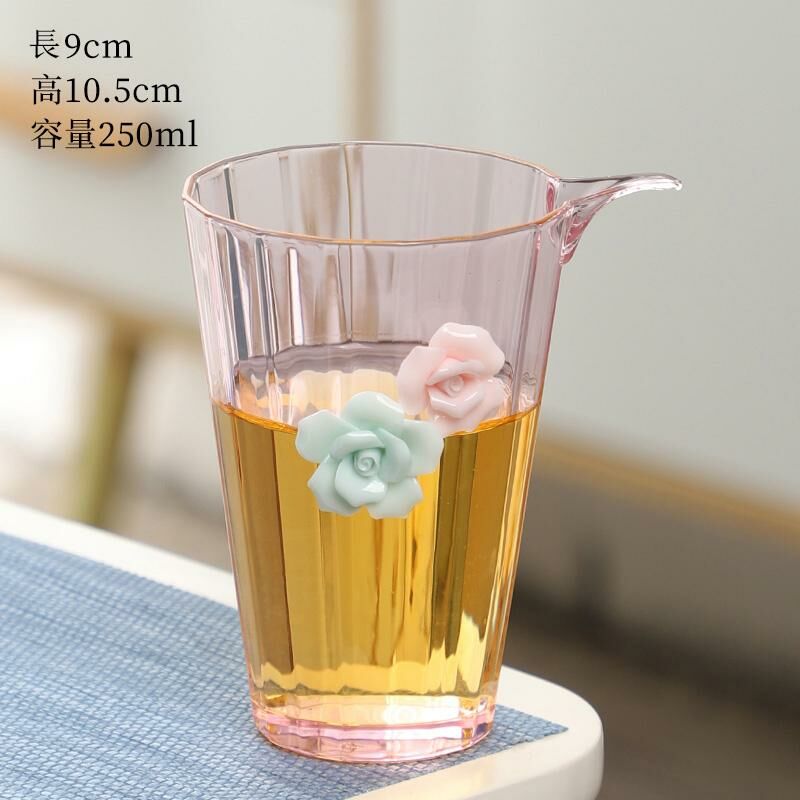 New high-end Japanese-style pinched glass fair cup (09 spring warm pink fair cup)