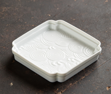 熱賣古風陶瓷四方形海浪茶點盤(甜白)(尺寸:長11.7CM*高2.2CM)
