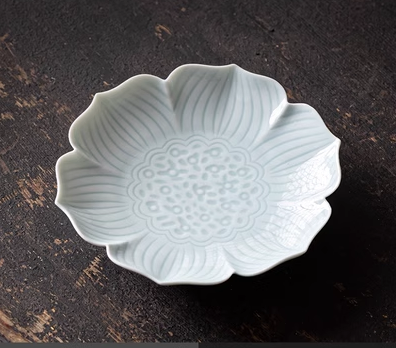 熱賣復古蓮花陶瓷茶點盤(粉青)(尺寸:長12.5CM*高2.4CM)
