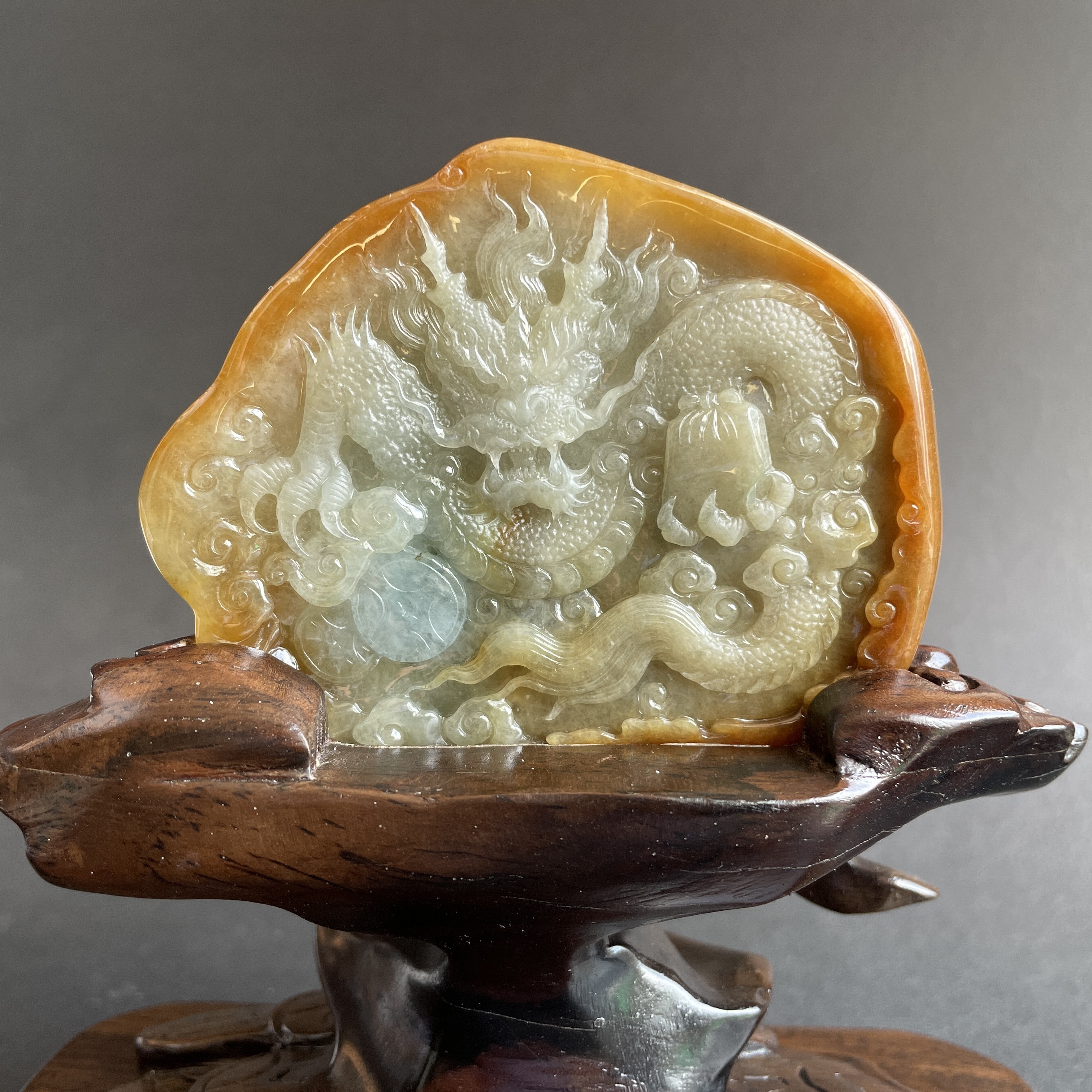 J2136 翡翠五子登科龍托印擺件