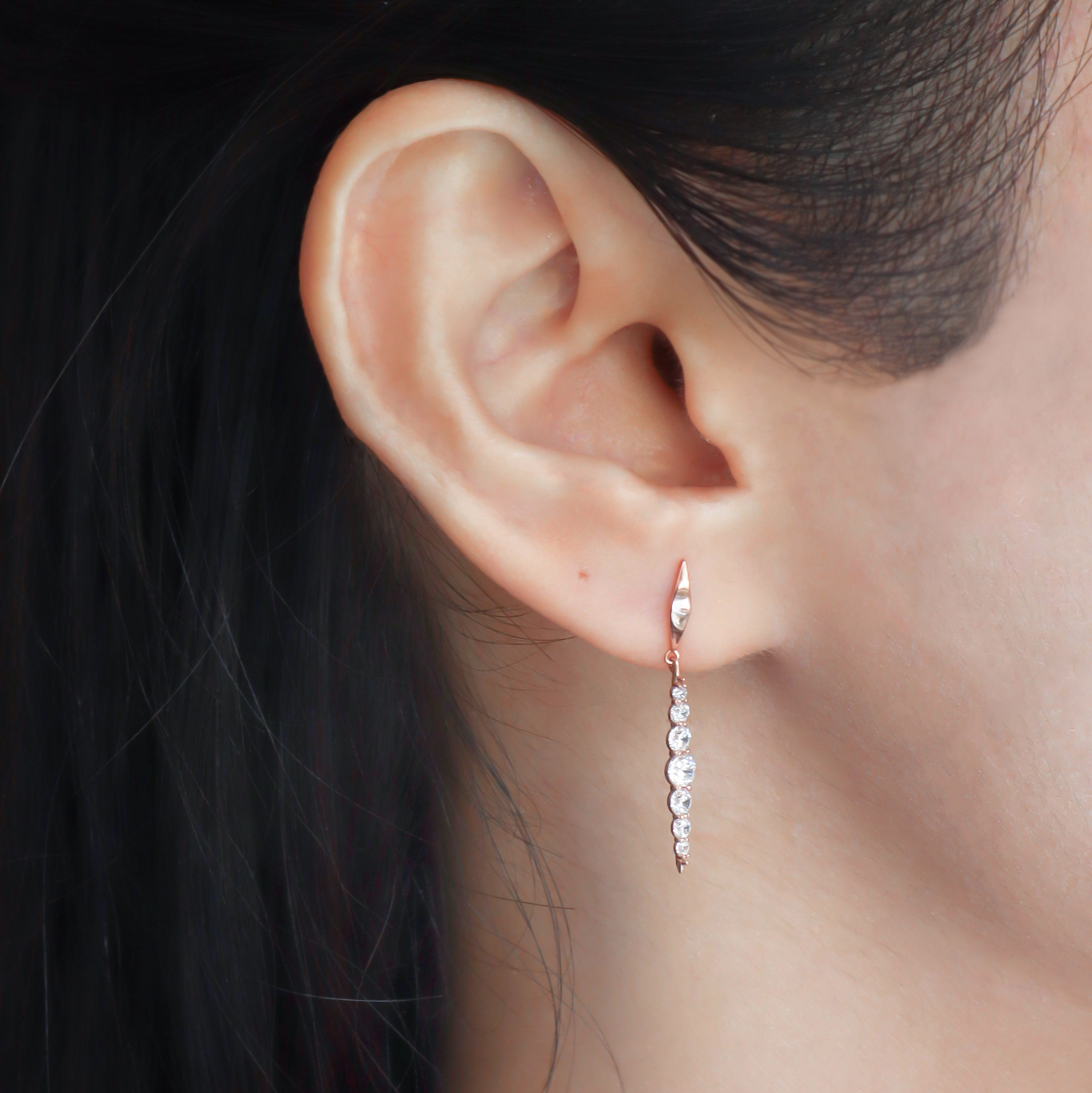 10K/柔光身影垂墜耳環