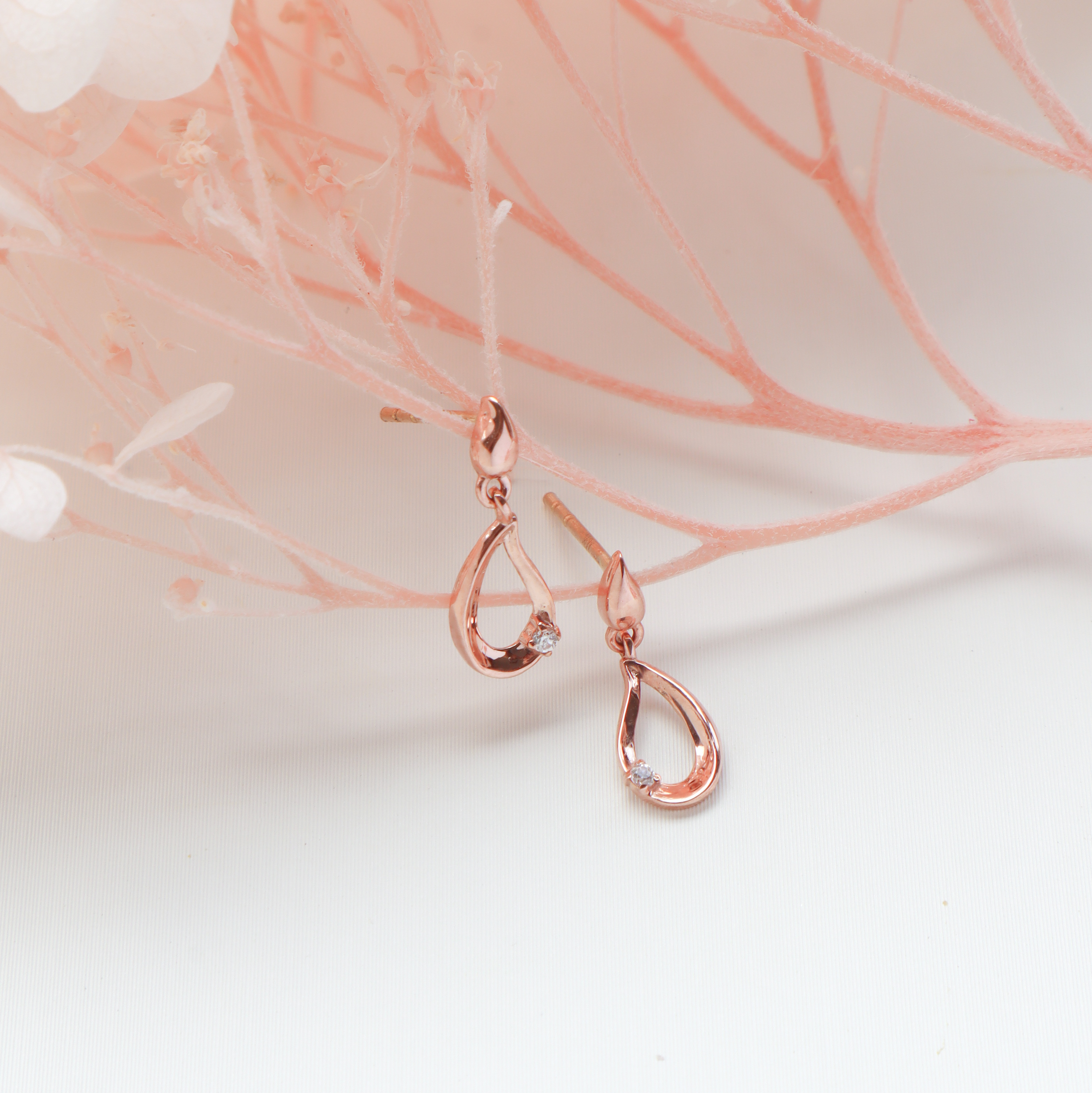 10K/細緻水滴耳環