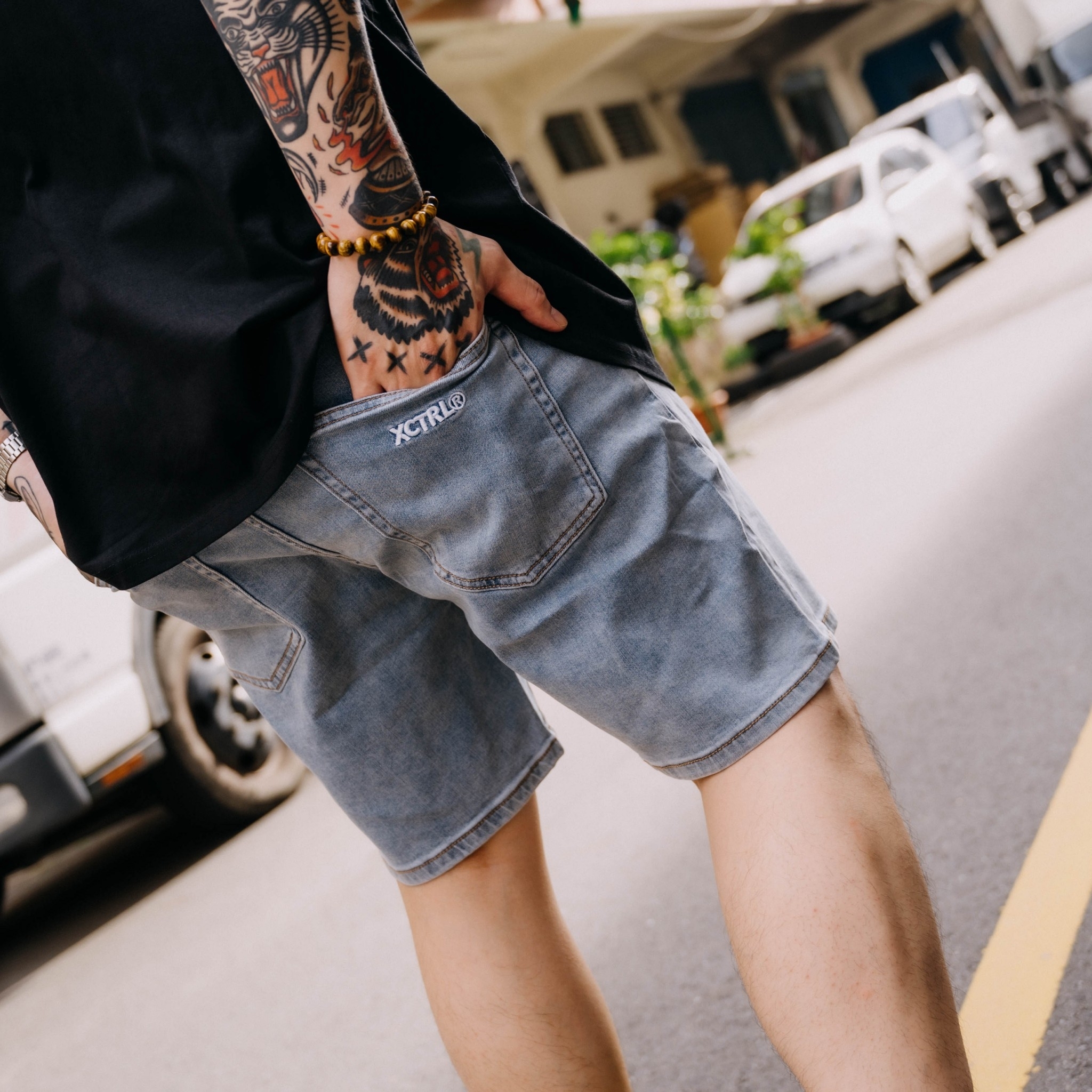 XCTRL 休閒素面牛仔短褲-藍