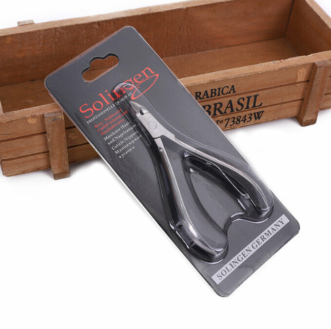 Nail art and nail clippers nail clippers manicure tools (black card)