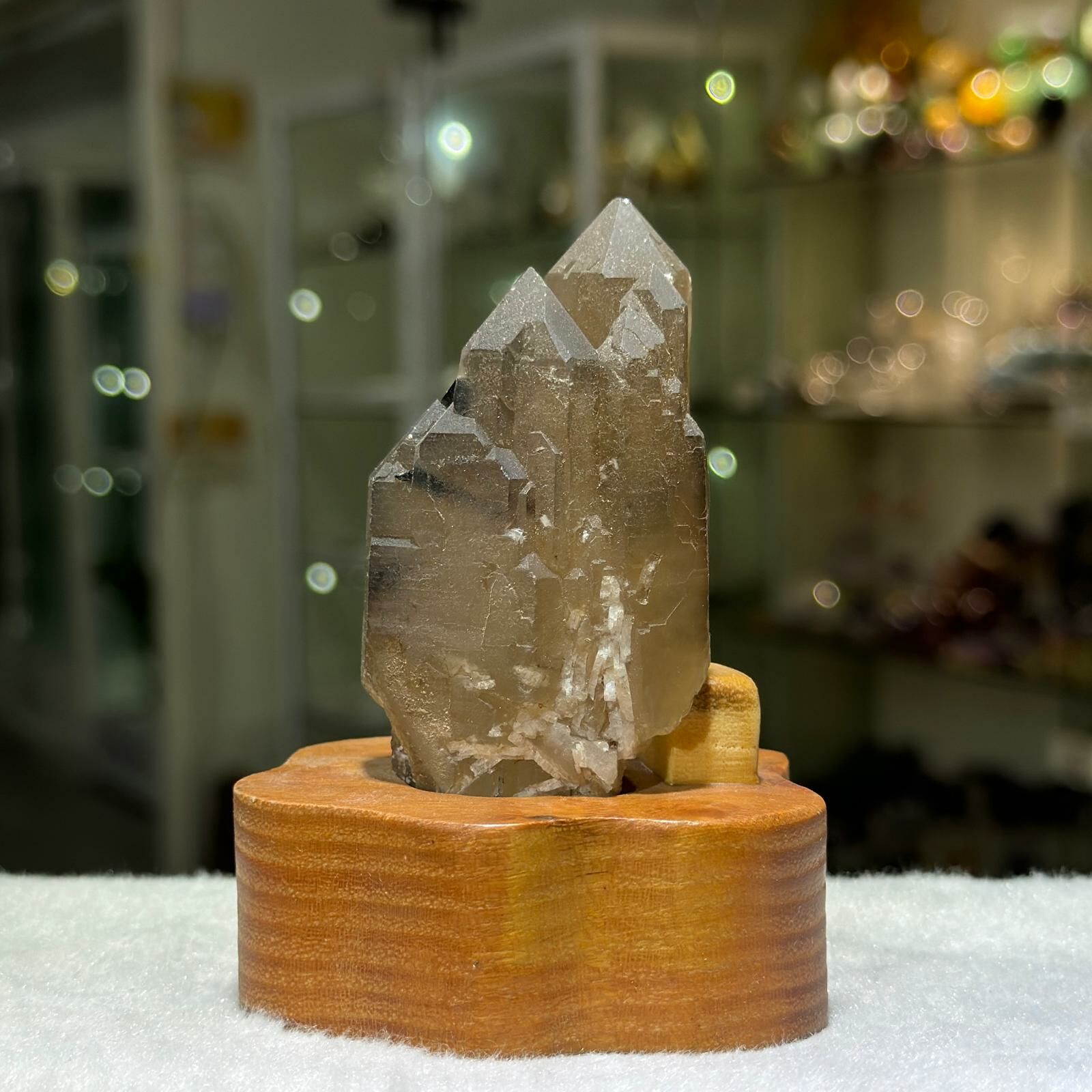 黃水晶教堂 ✨ 共生綠碧璽