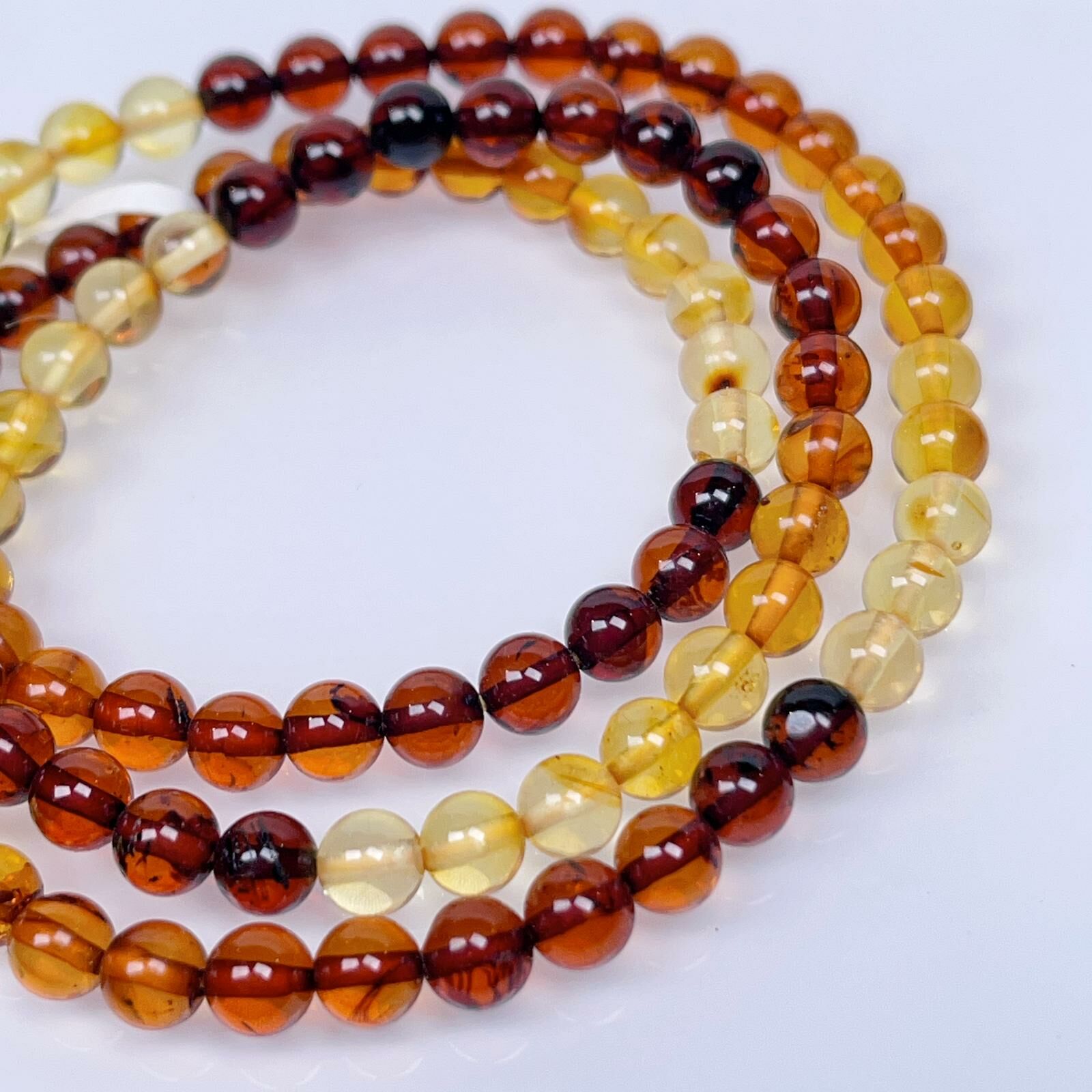 血珀三圈手串5m CH1075