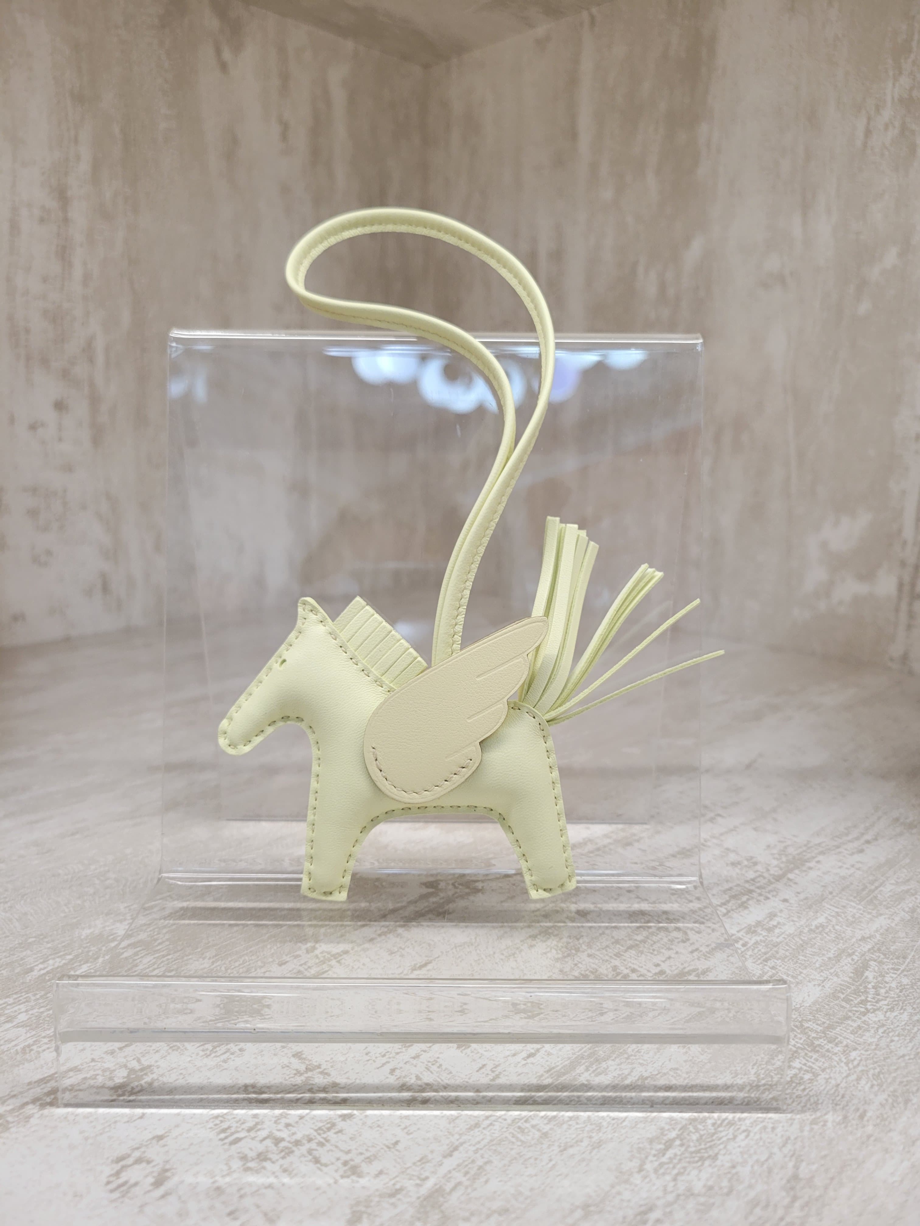 HERMES RODEO PEGASE i8  Jaune Milton PM size 米爾頓黃飛馬