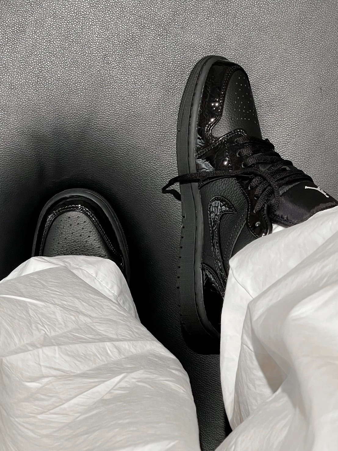 Nike Air Jordan 1 Low 夜銀黑 漆皮 皮革