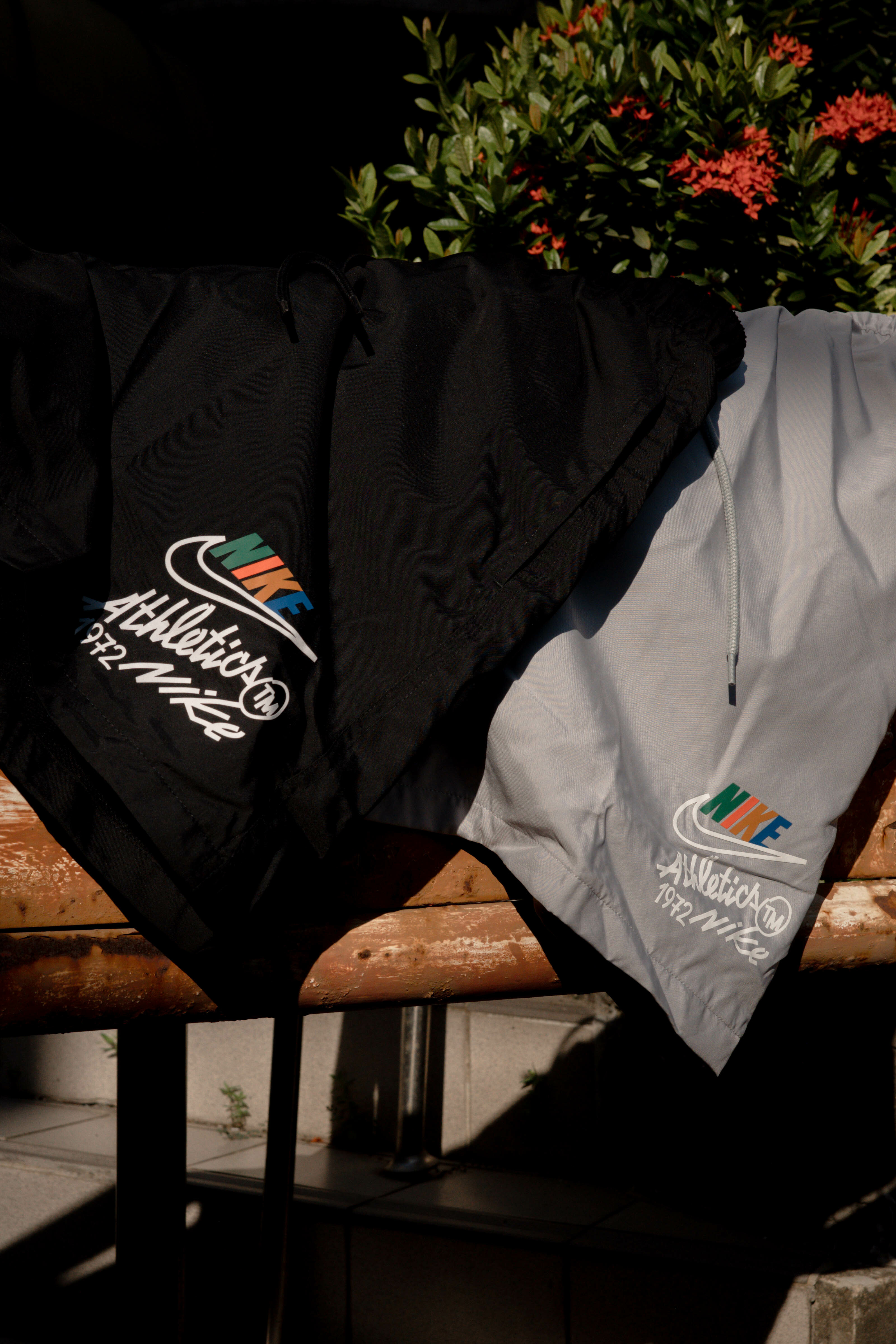 NIKE  運動訓練休閒 塗鴉 五分褲 短褲 黑FZ0771-010 /灰FZ0771-077