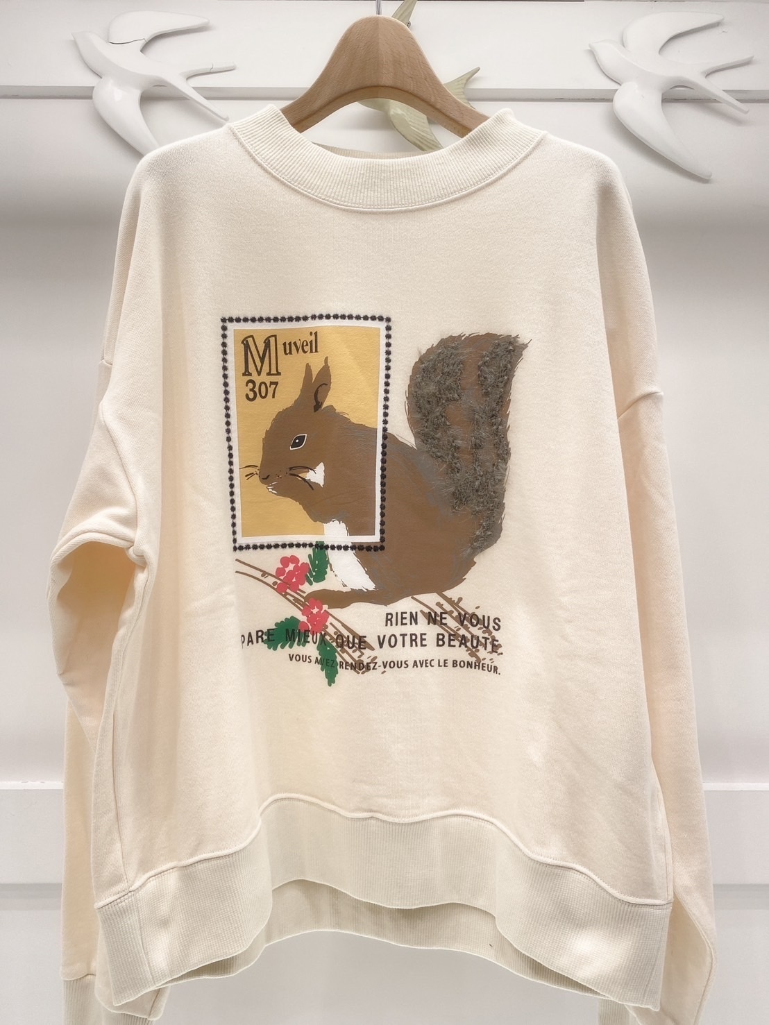 栗鼠設計款大學T