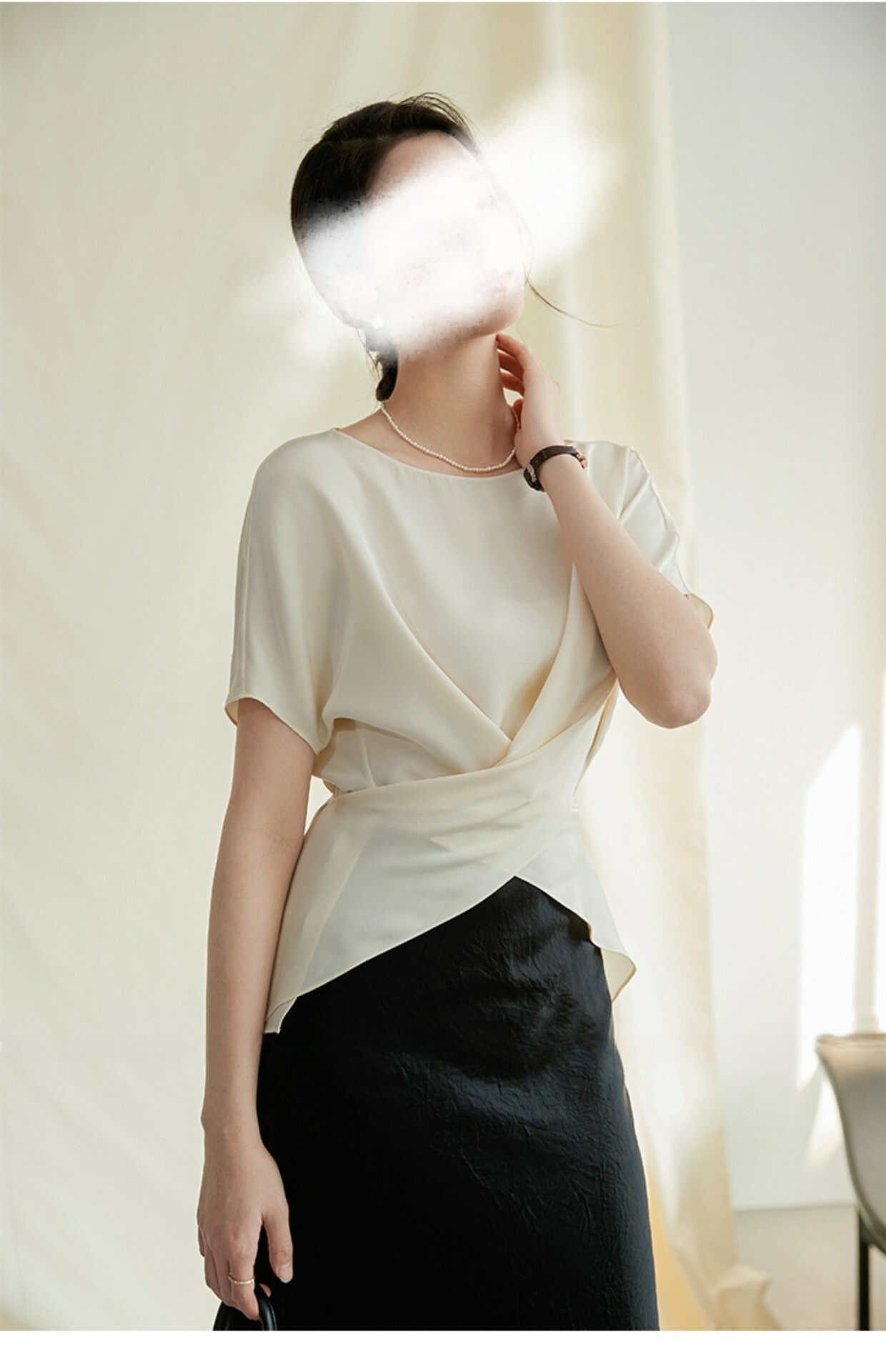 綢緞高冷感 扭轉收腰上衣