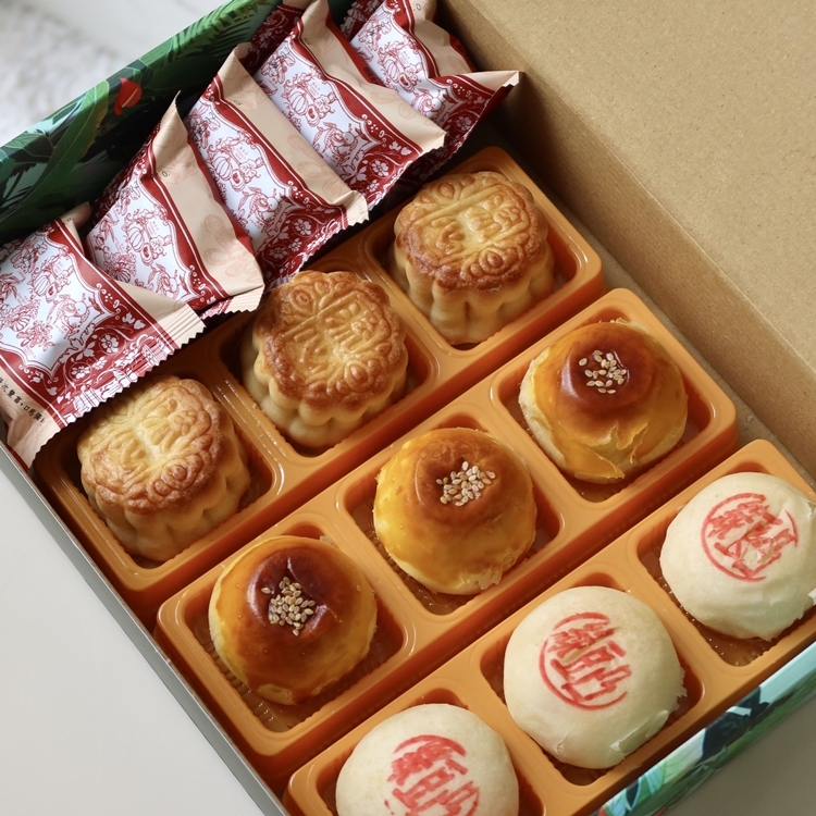 ★雨林禮盒A★【伍仁酥5入+流心奶黃3入+烏豆沙蛋黃酥3入+綠豆椪3入】