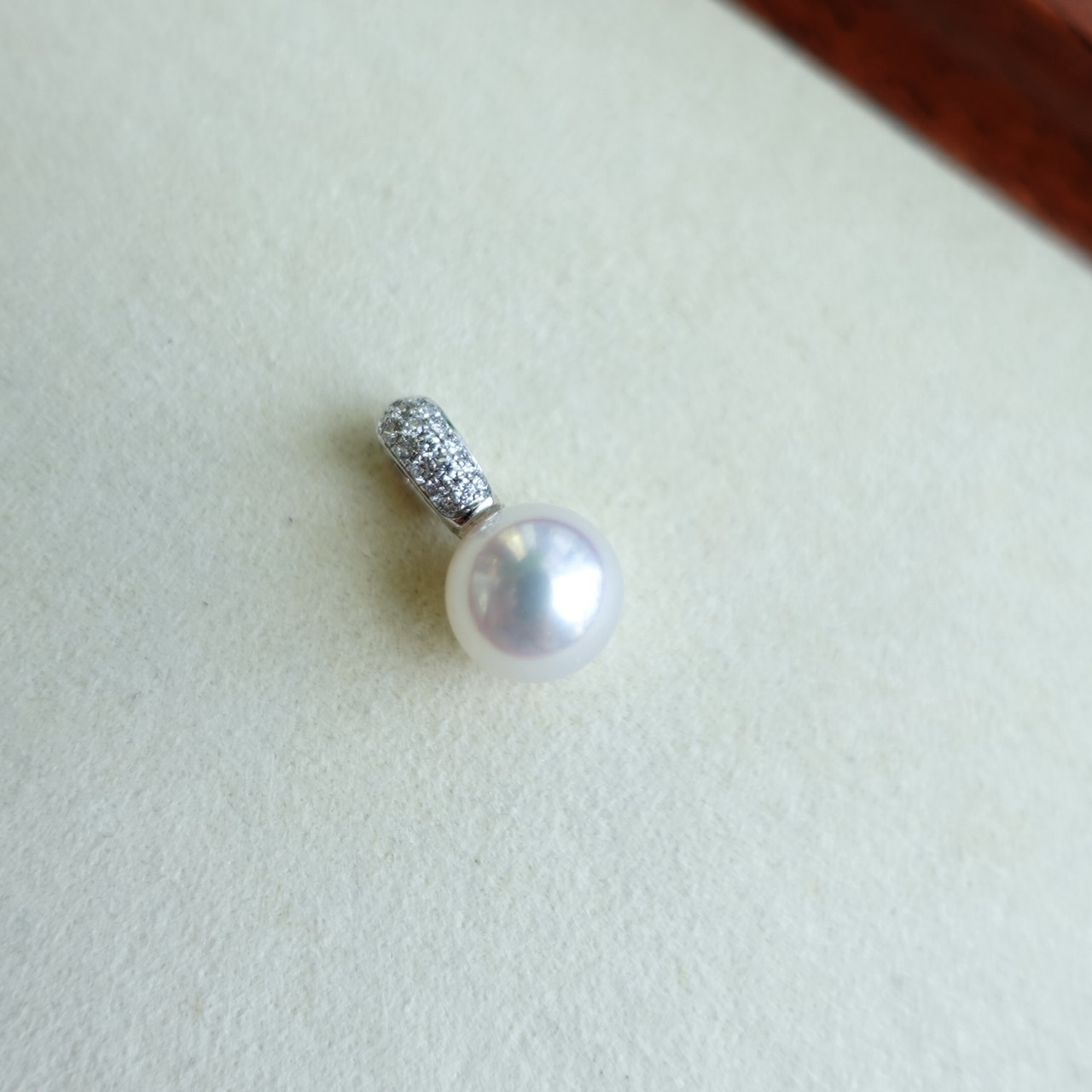 頂級鏡面系列 - 18K金天Akoya珍珠鑽石開口吊墜