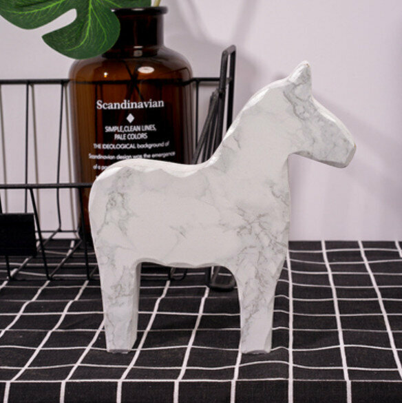 Popular decorative furnishings [large white marble wooden horse]