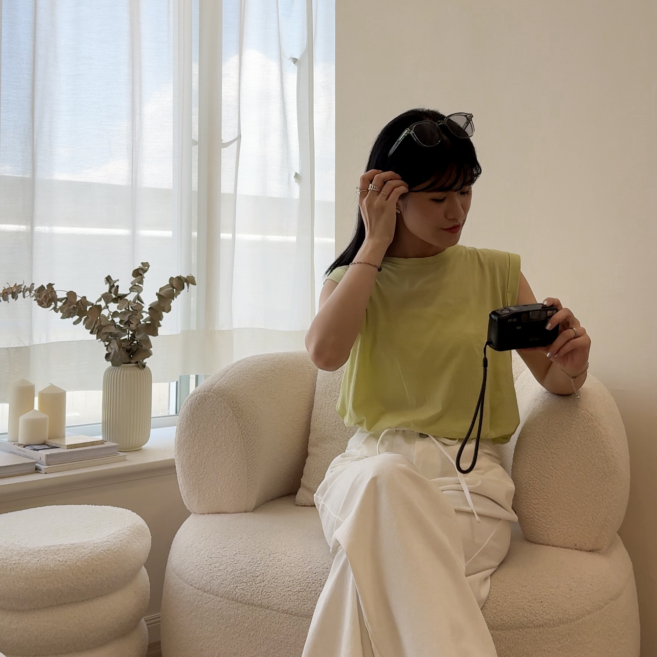 R44直接買下擺彈性短版小遮袖背心(綠)