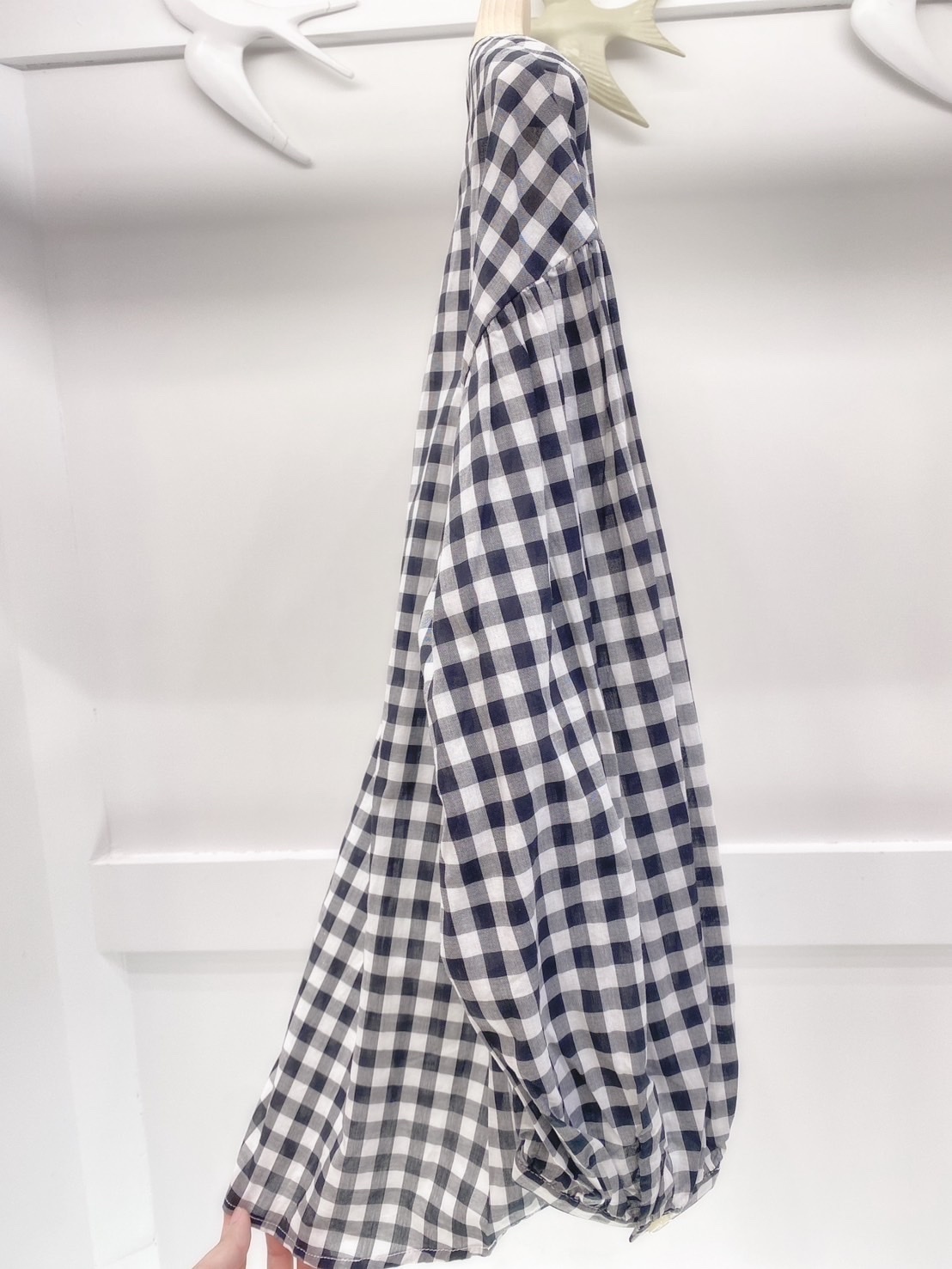 格紋V領長袖上衣