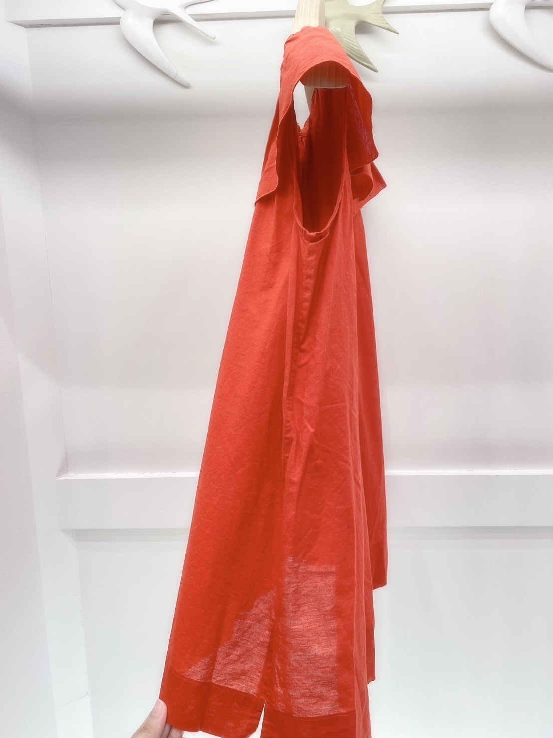 荷葉領無袖上衣