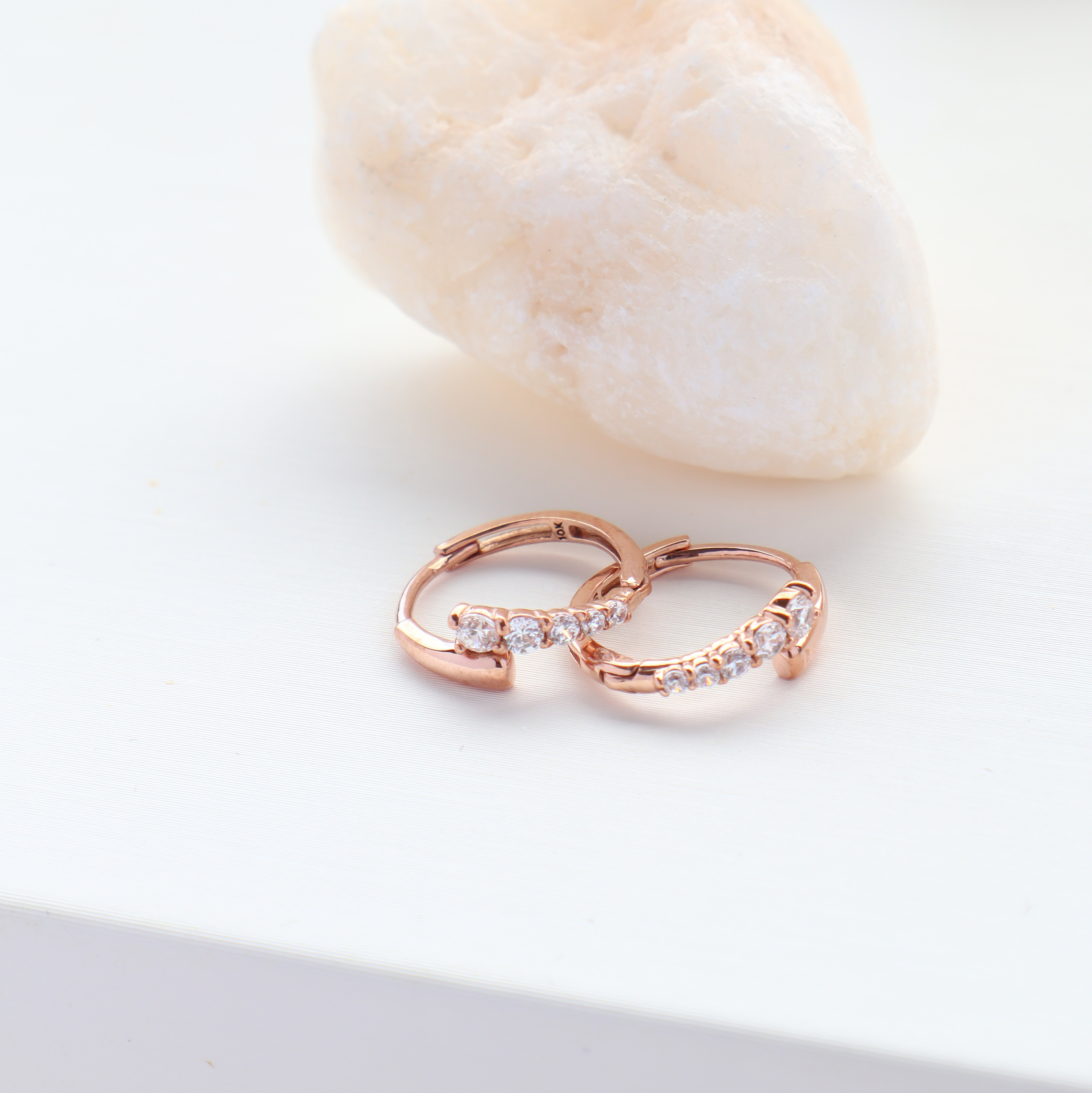 10K/與光之間耳環