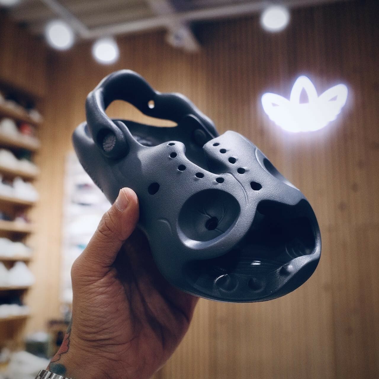 【HelloSlippers Mr Skully 特殊涼拖鞋 - 石墨灰 】