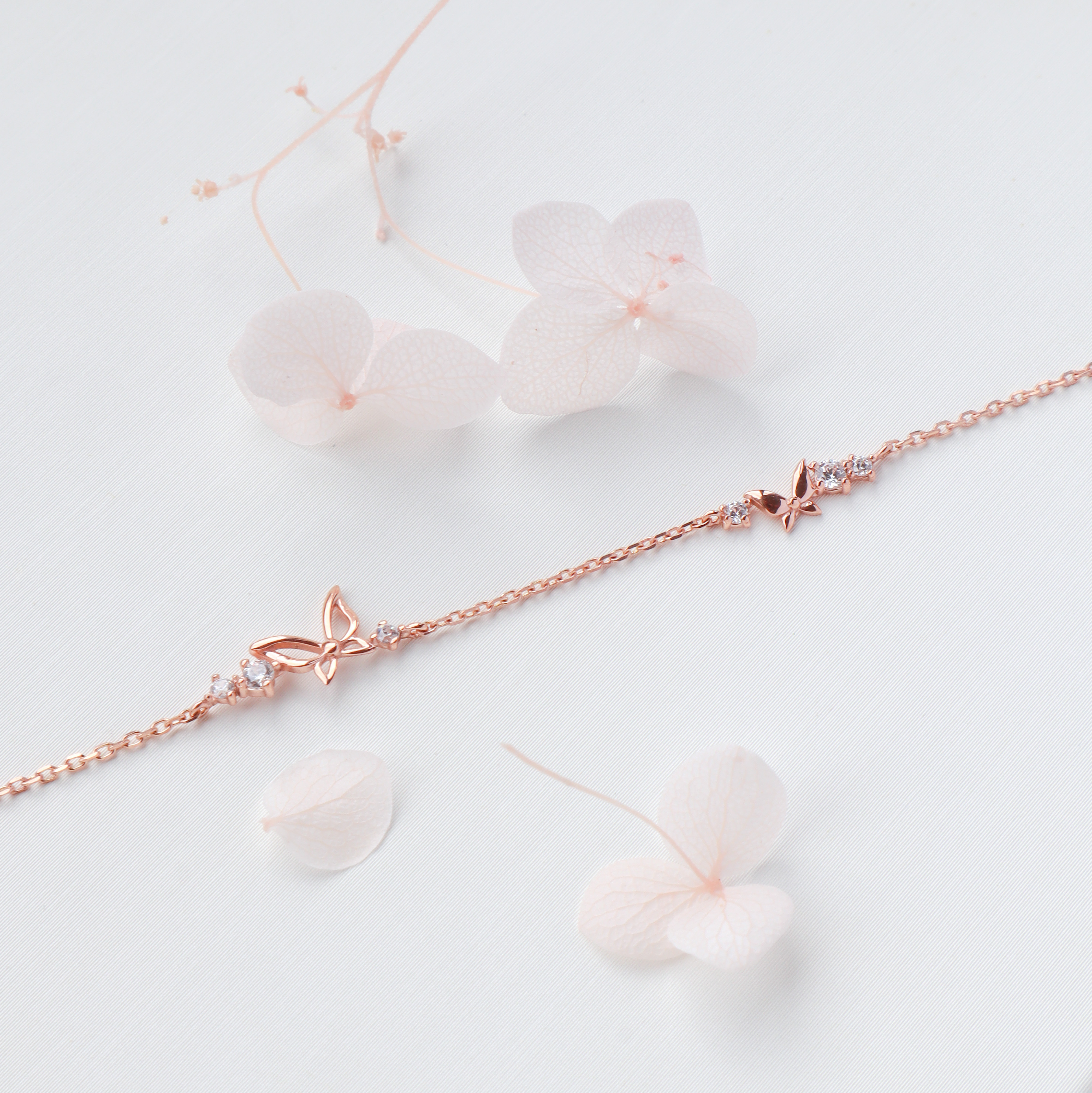 10K/輕柔小蝴蝶手鍊