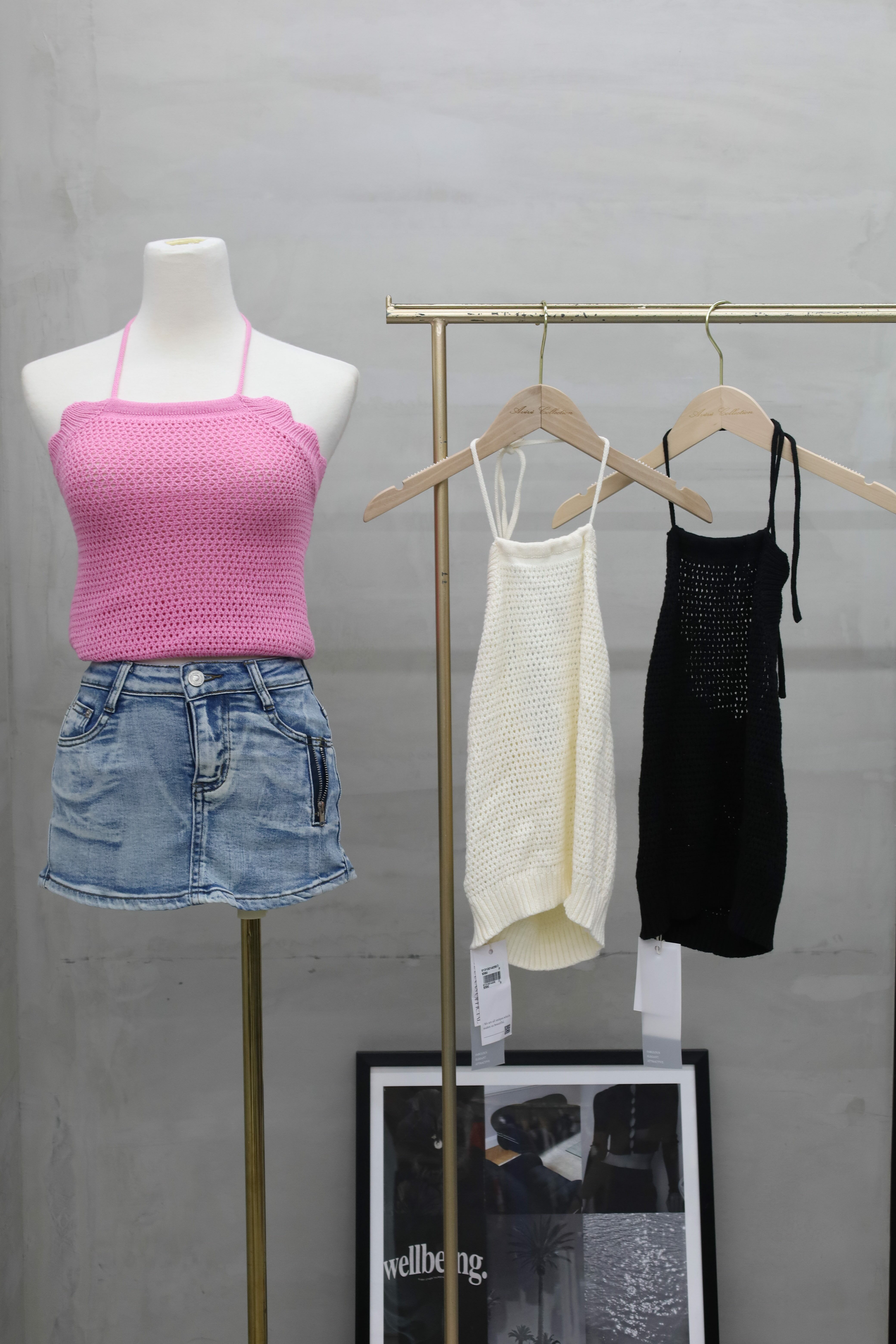 露背掛脖針織背心