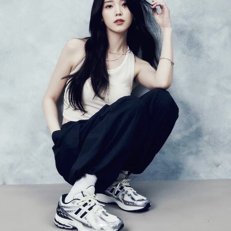 NEW BALANCE 1906R 復古 Y2K 奶油 黑銀 IU同款 慢跑鞋 男女 M1906RER