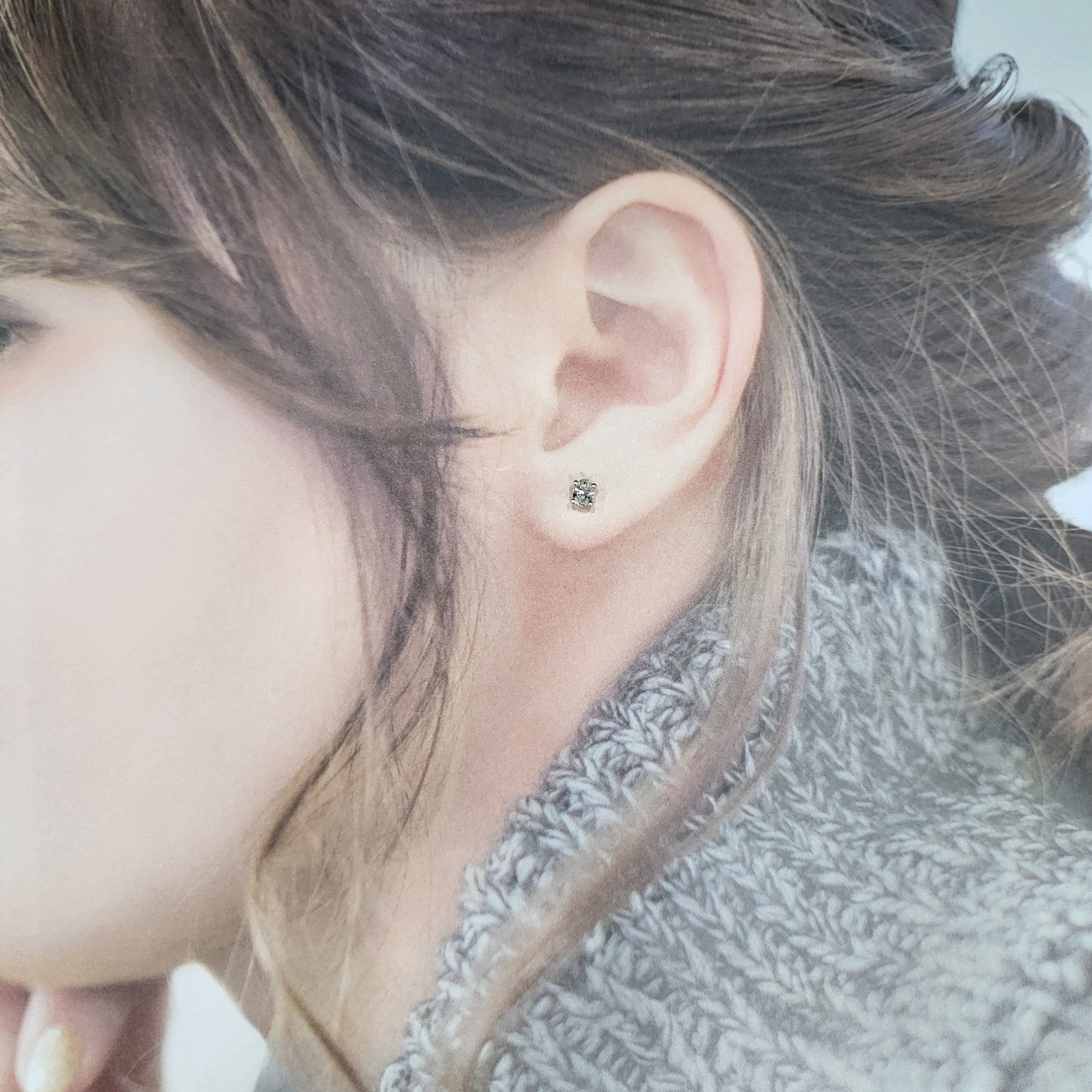 全新18K白金【主石37份蛋形鑽石】耳環