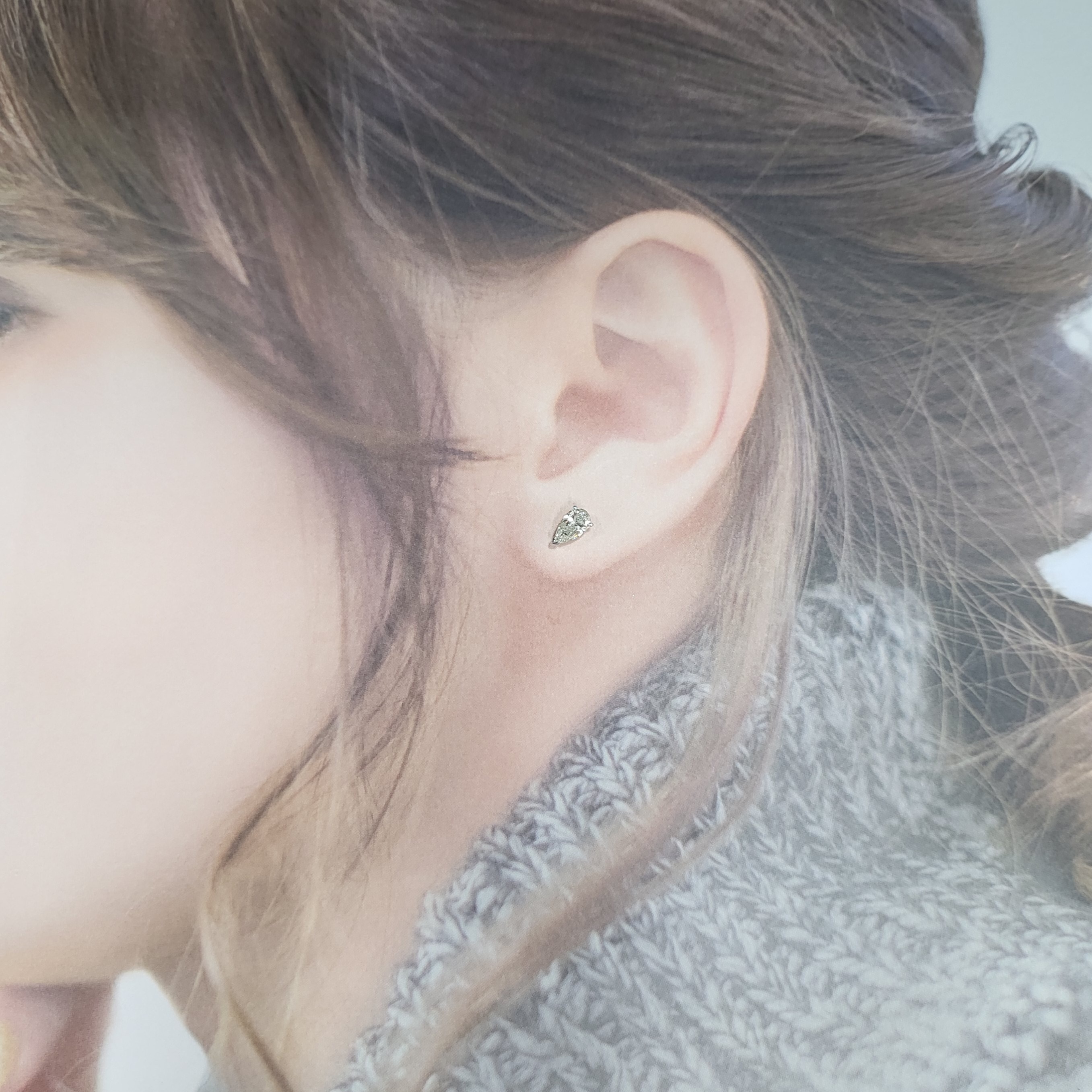 全新18K白金【主石75份梨形鑽石】耳環