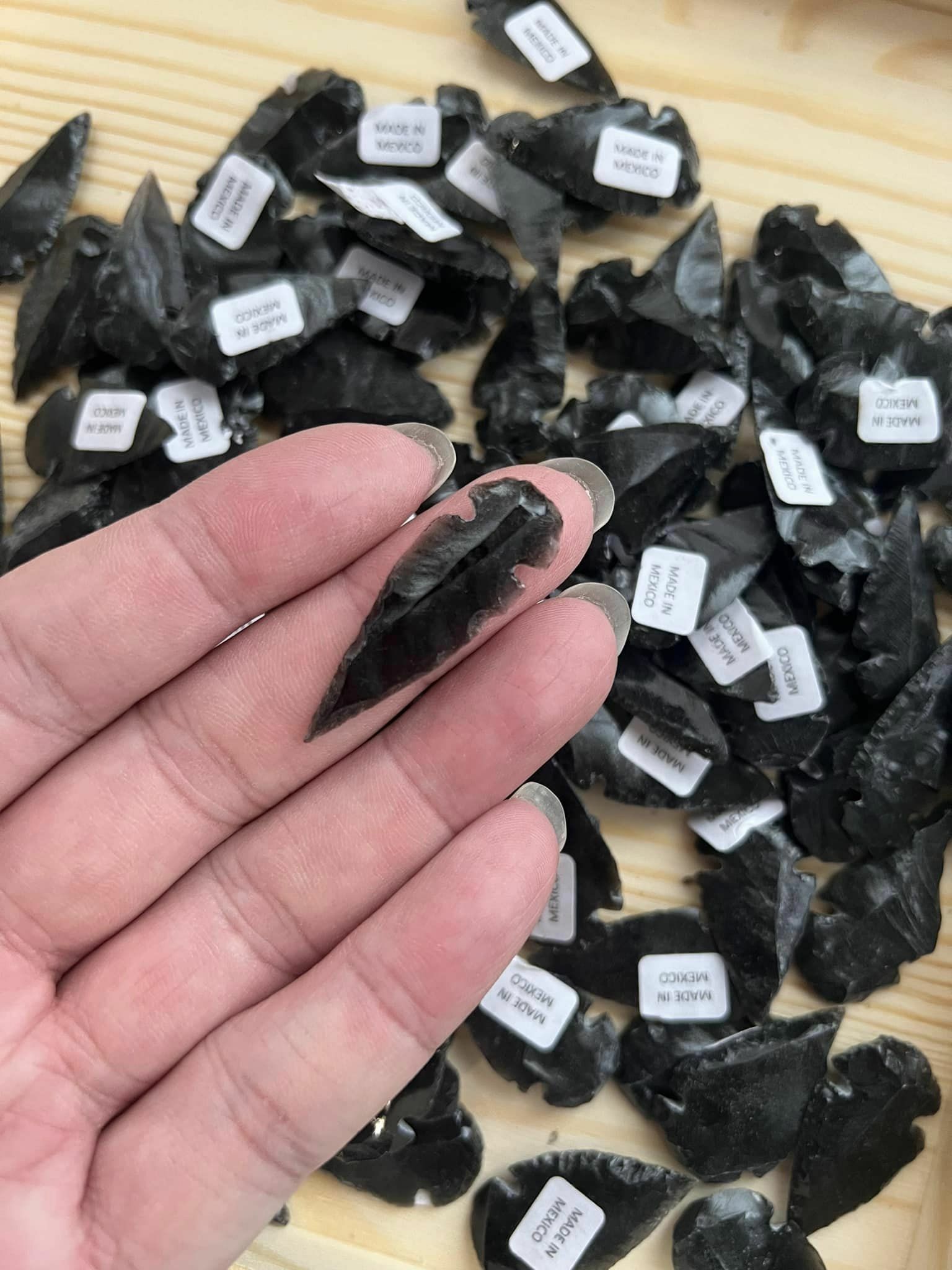 Black Obsidian Arrowhead Asst 黑曜石箭頭一組3個
