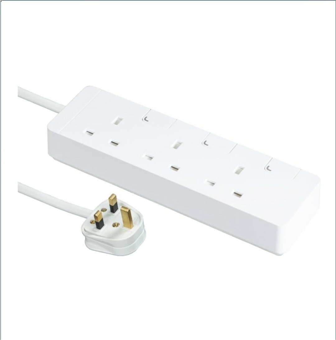 [純白色] Schneider 施耐德 13A 3位獨立開關安全拖板 (3米線) - TSH33_3_WE_C5