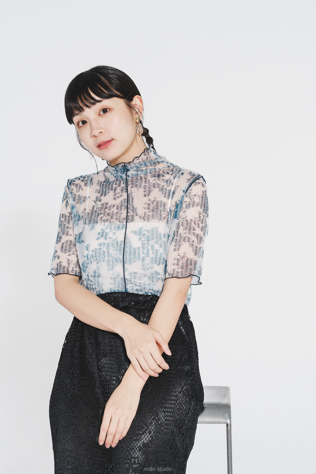 木槿花開！2way印花透明感上衣(兩色-藍)