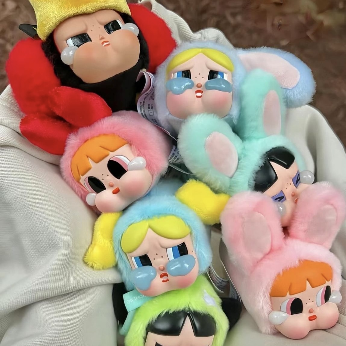 <超殺價快搶!!!>Pop Mart Cry Baby泡泡瑪特 哭娃 飛天小女警 Minnie lisa 同款 糖膠 絨毛 吊飾 盲盒