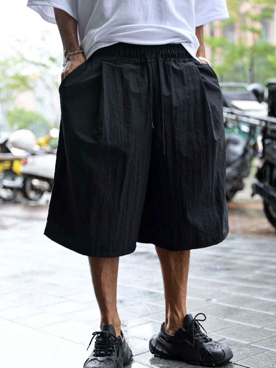 涼爽鬆緊帶經典寬腿短褲