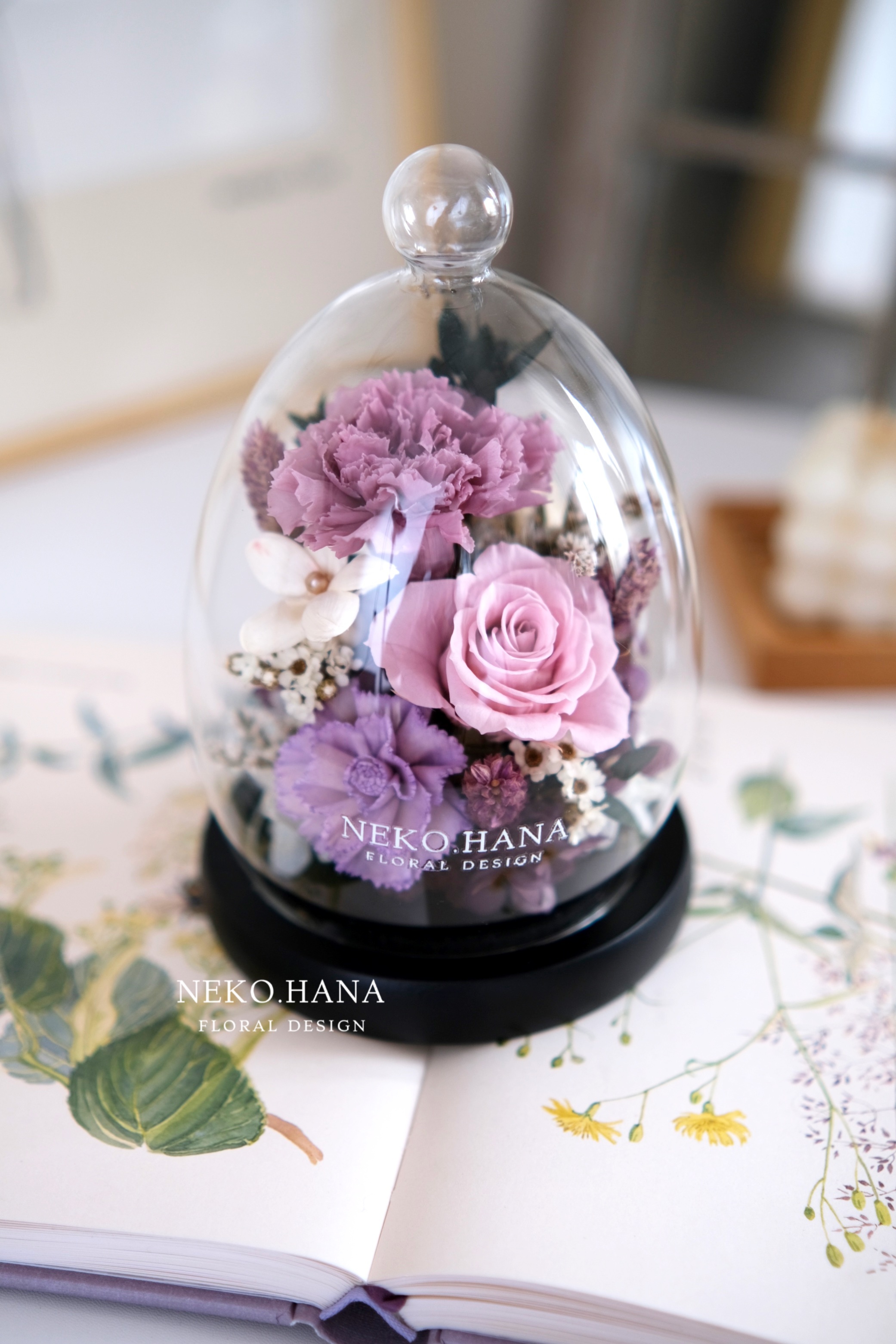 紫粉色康乃馨永生花盅