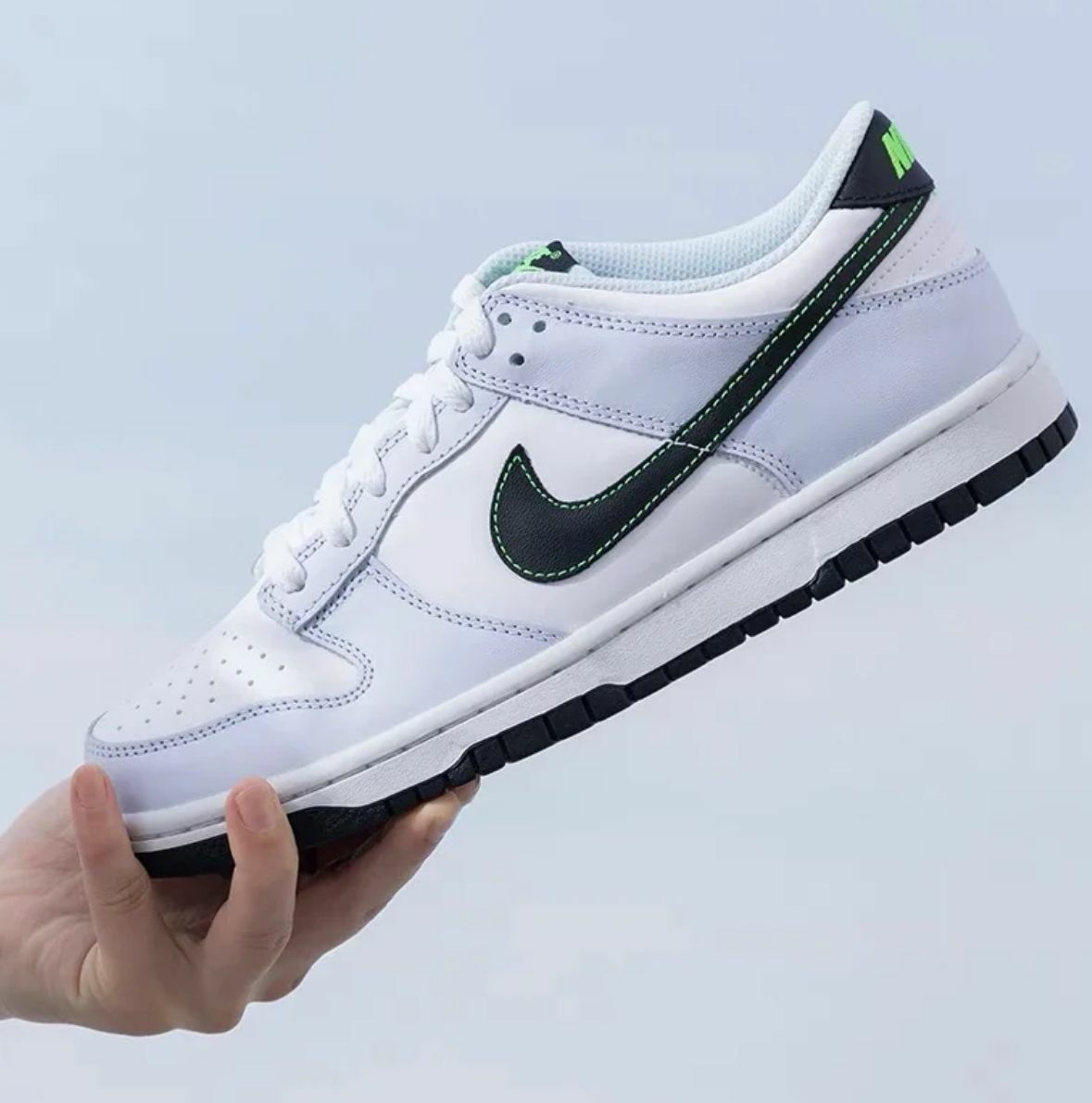 【現貨】Nike Dunk Low F072304 大童運動鞋（淺藍色）